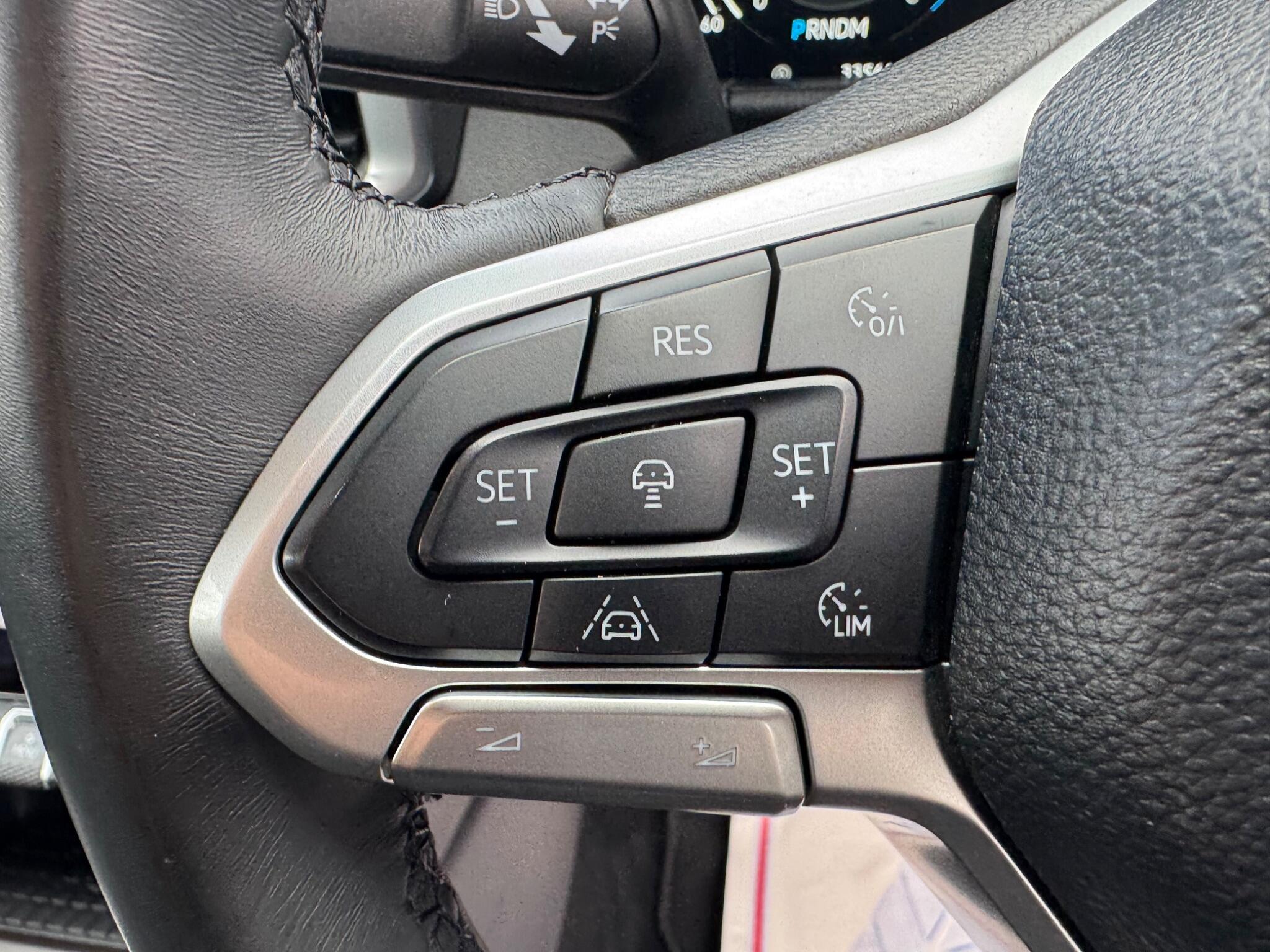 Volkswagen Amarok view 19