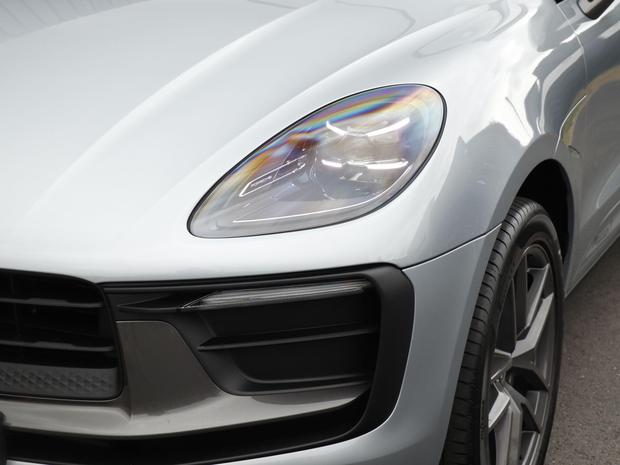Porsche Macan view 77