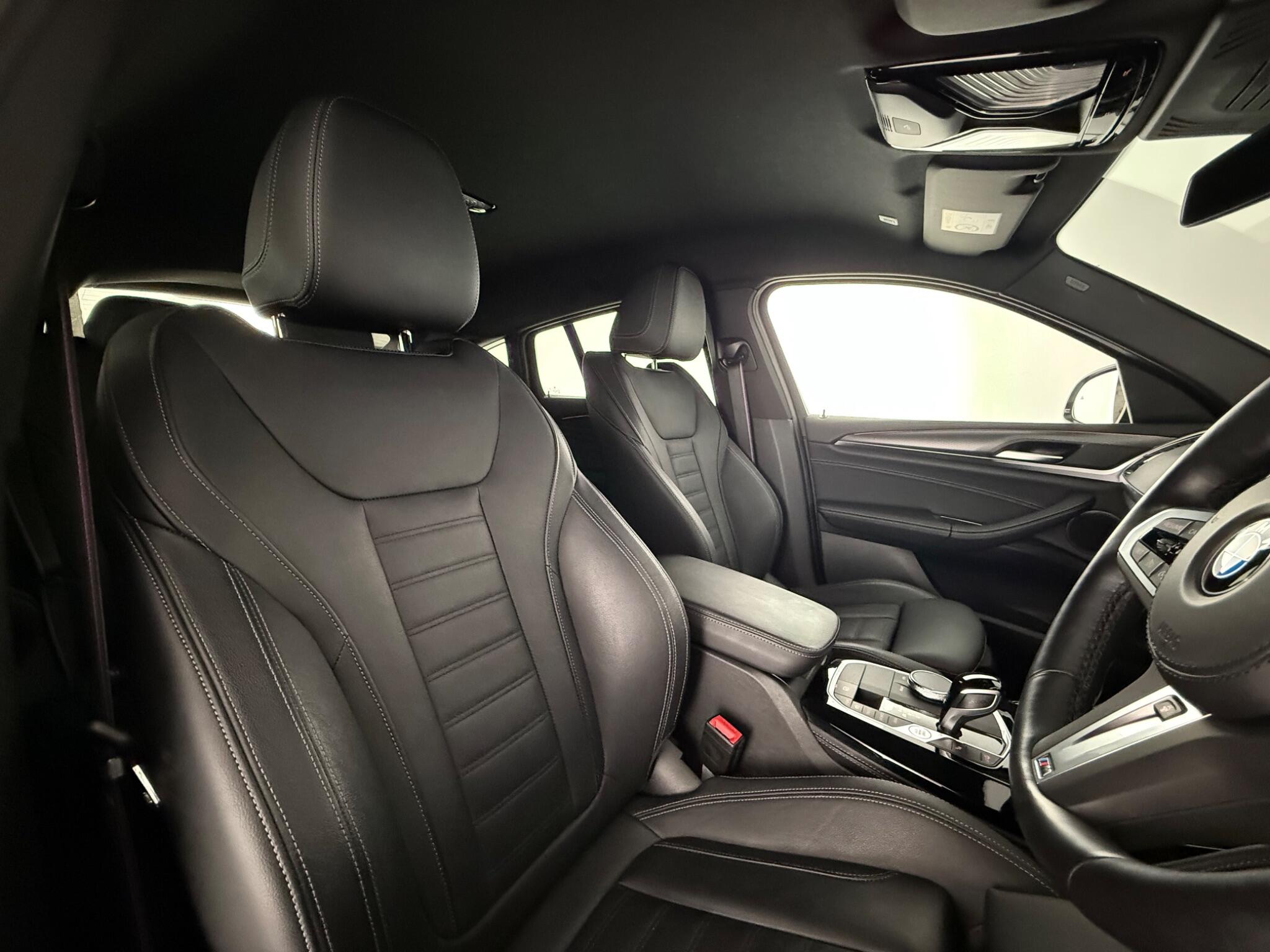 BMW X4 view 32