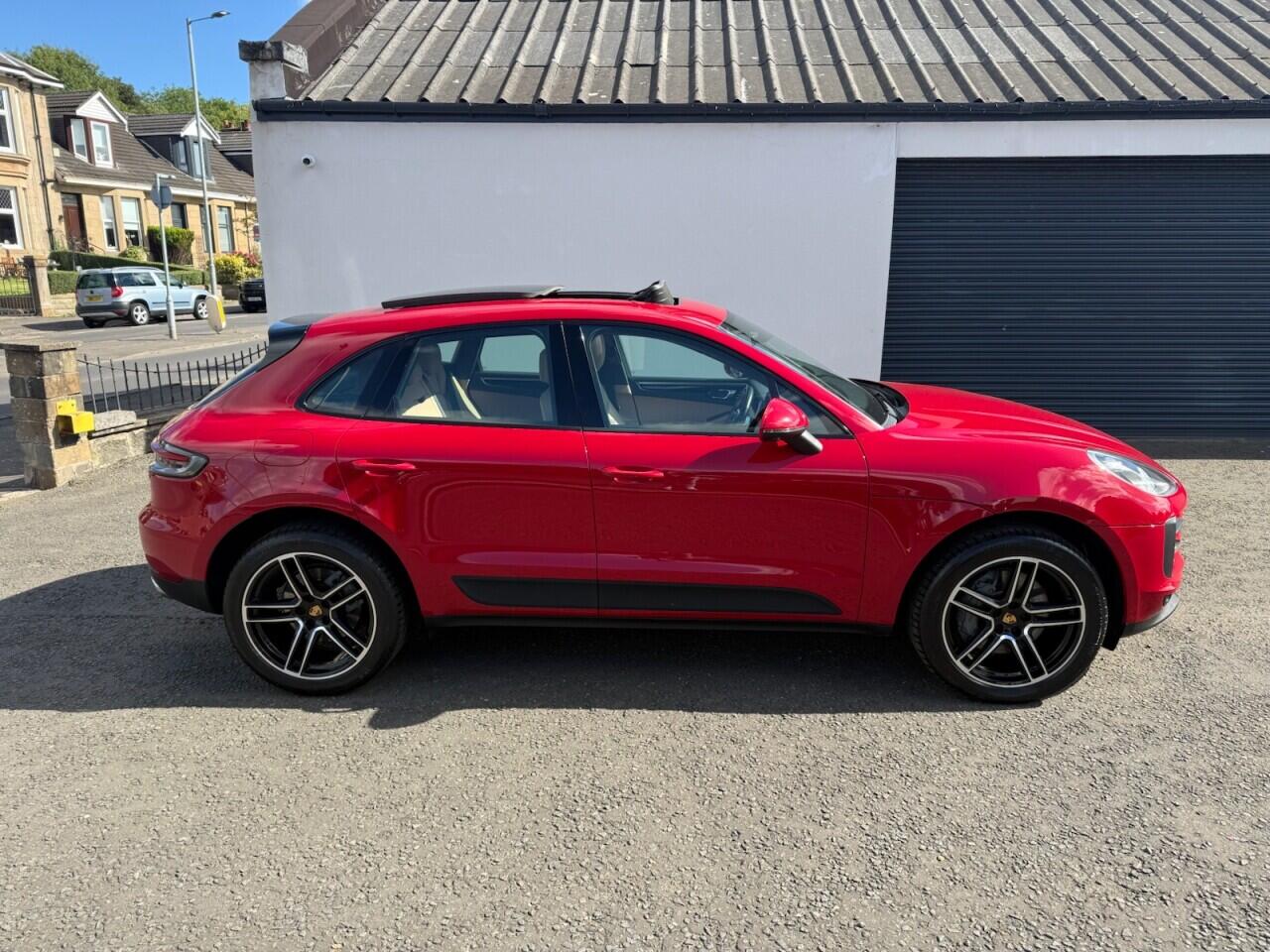 Porsche Macan view 2