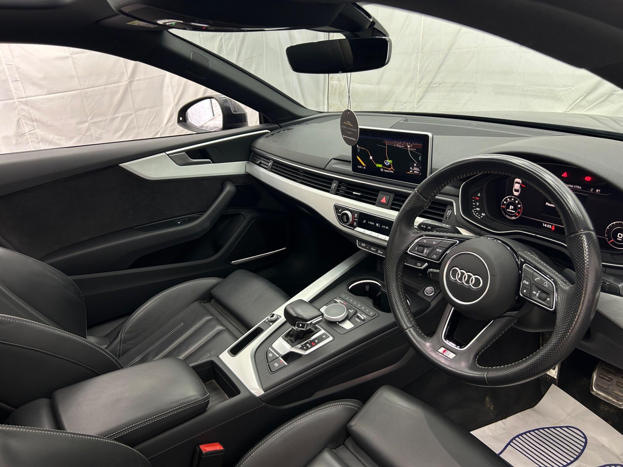Audi A5 view 11