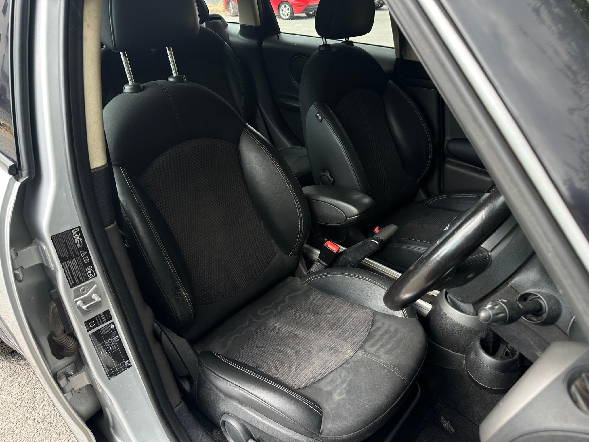 Mini Countryman view 12