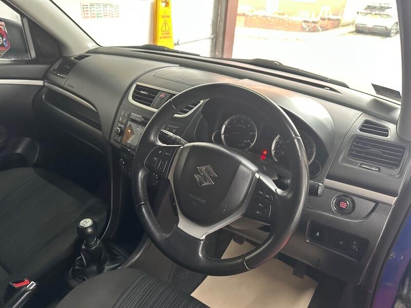 2013 Suzuki Swift image 25