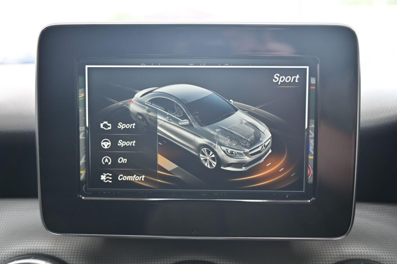 Mercedes-Benz Cla view 33
