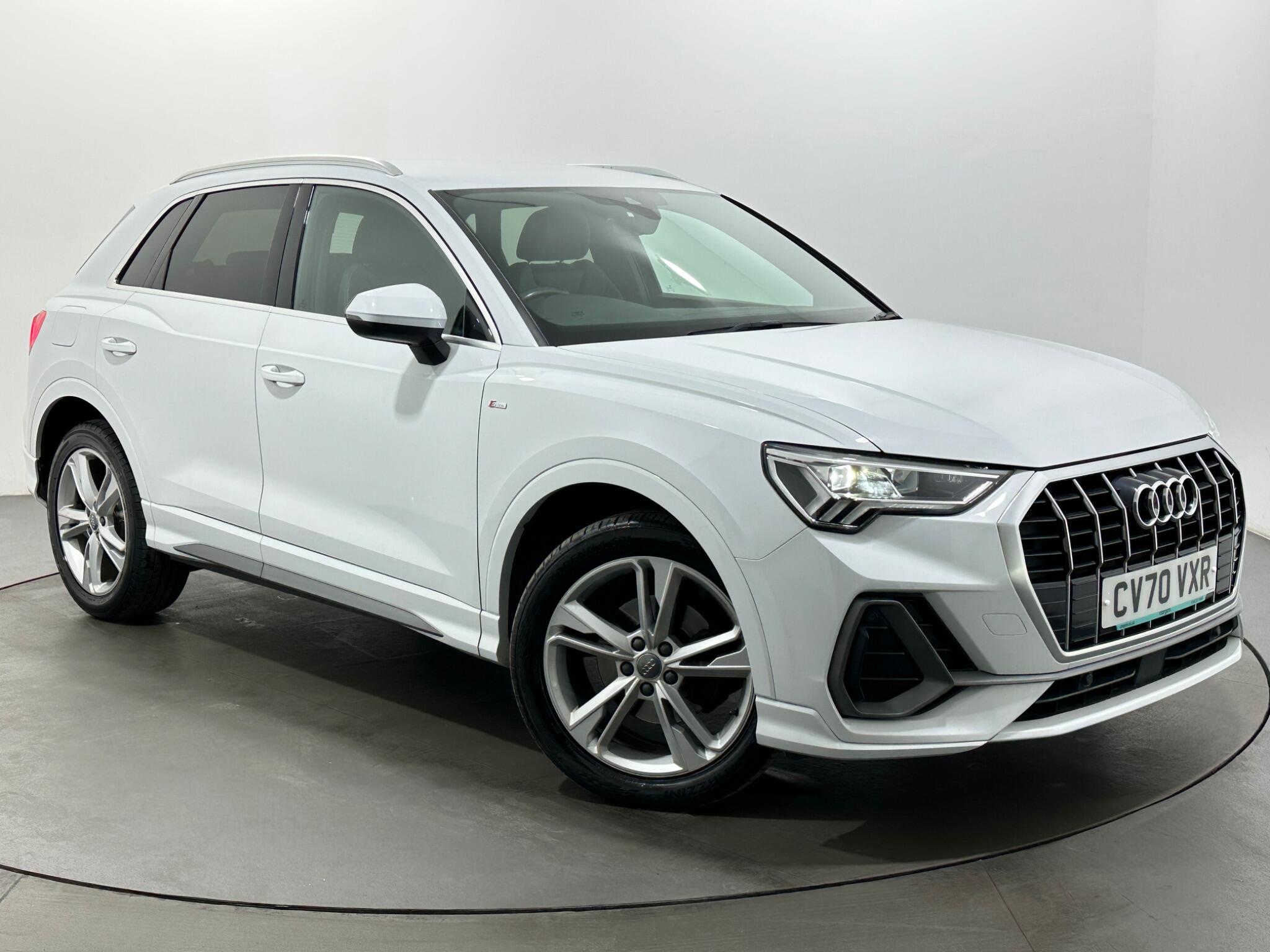 Audi Q3 view 54
