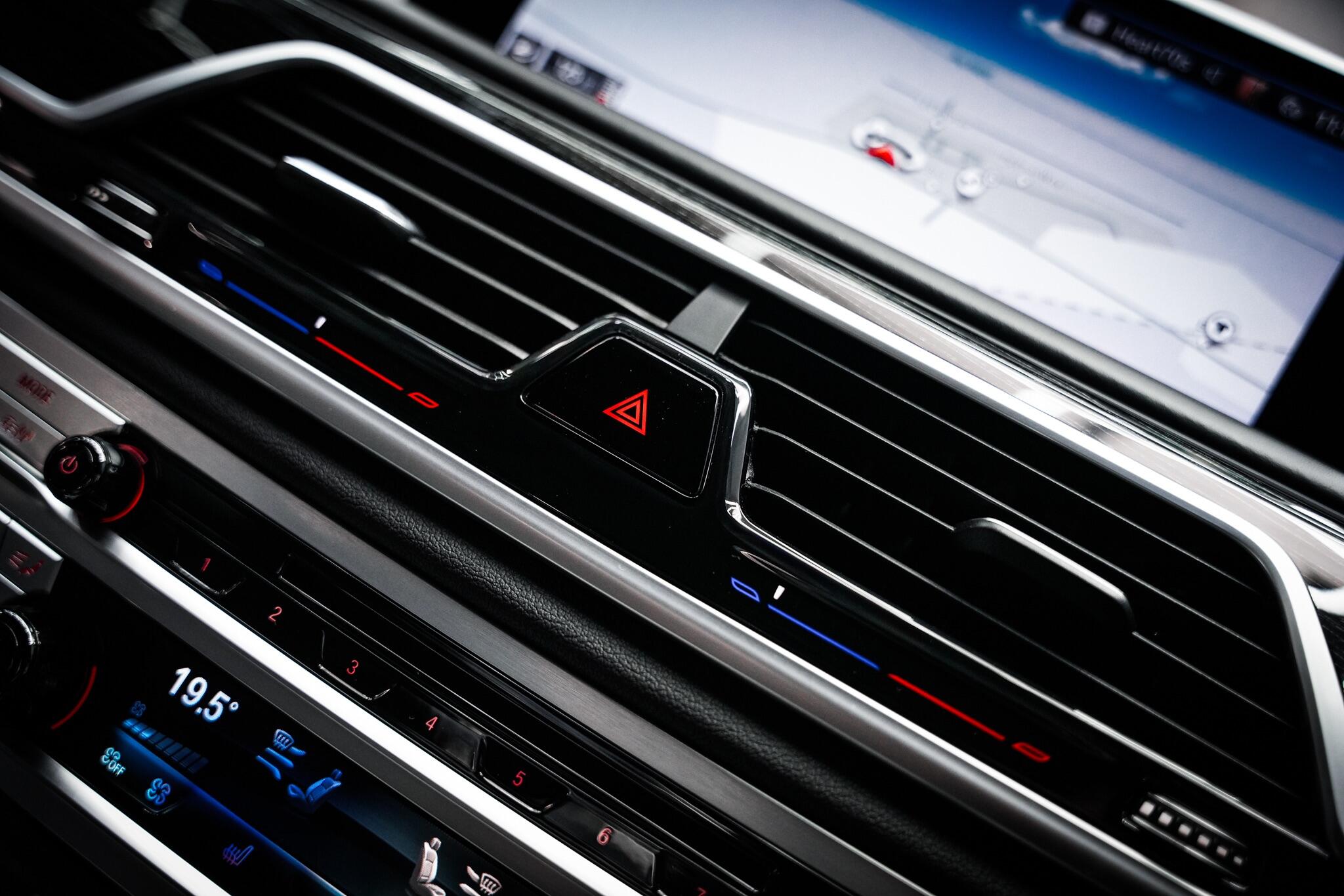 BMW 7 Series view 47