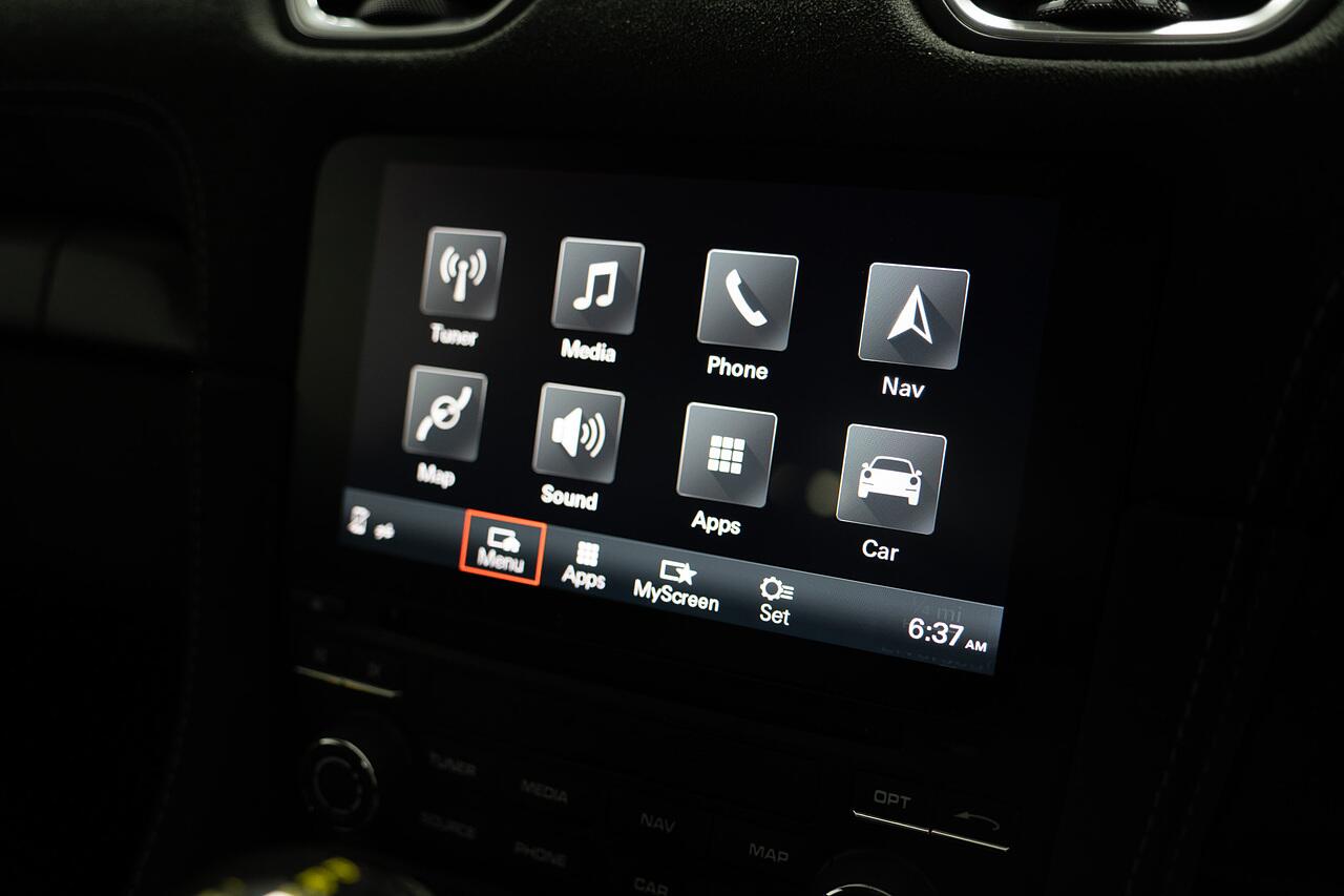 Porsche Cayman view 19