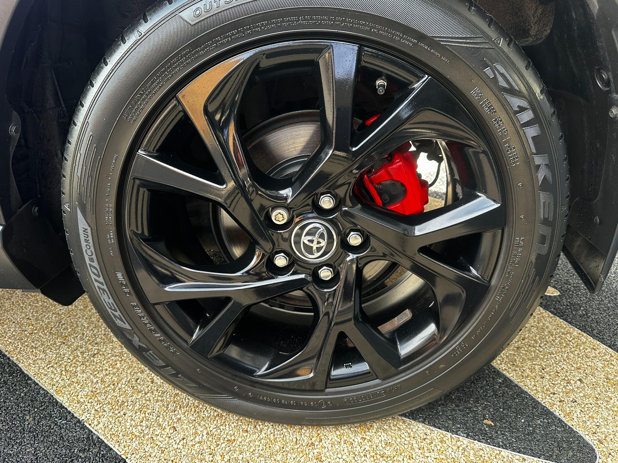 Toyota C-HR view 7