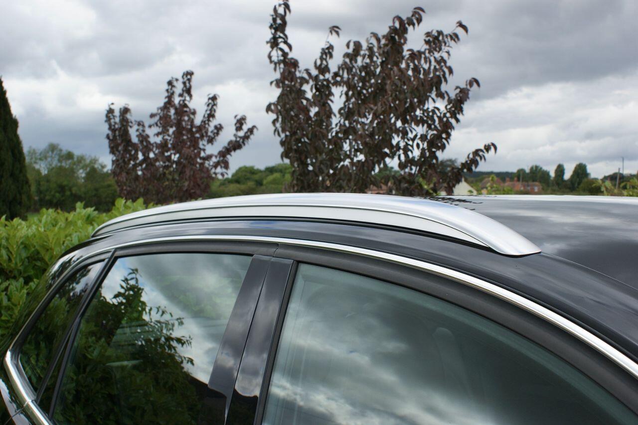 Audi SQ5 view 12
