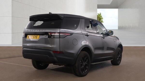 Land Rover Discovery view 2