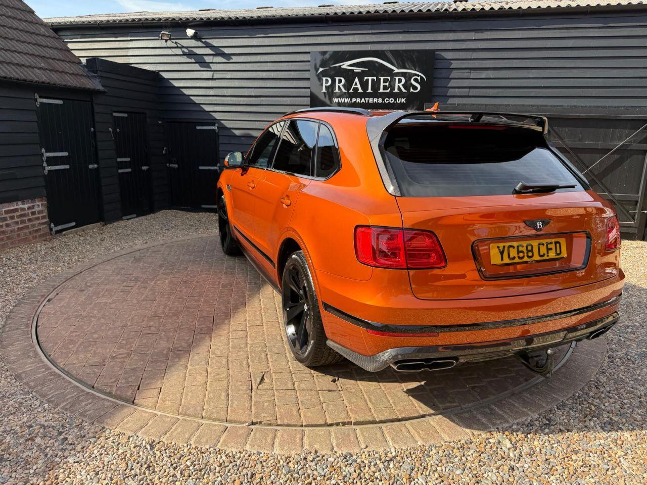 Bentley Bentayga view 37
