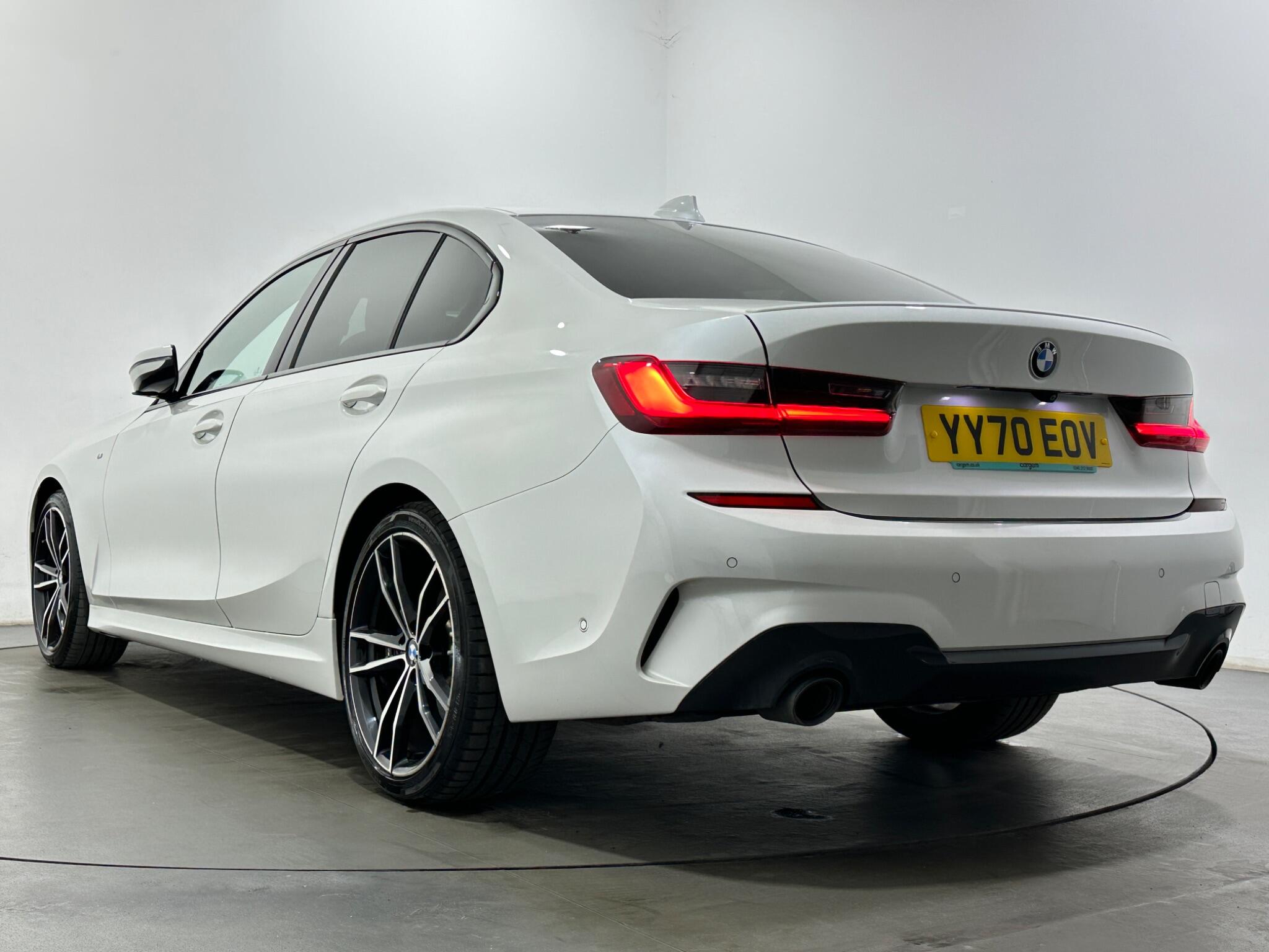 BMW 3 Series view 45