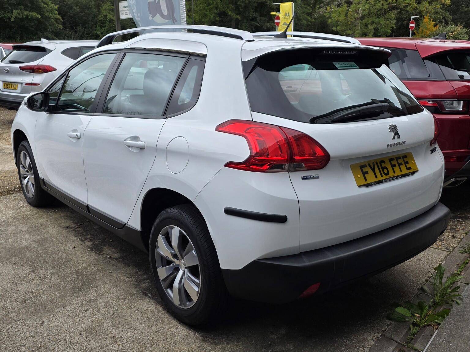 Peugeot 2008 view 5