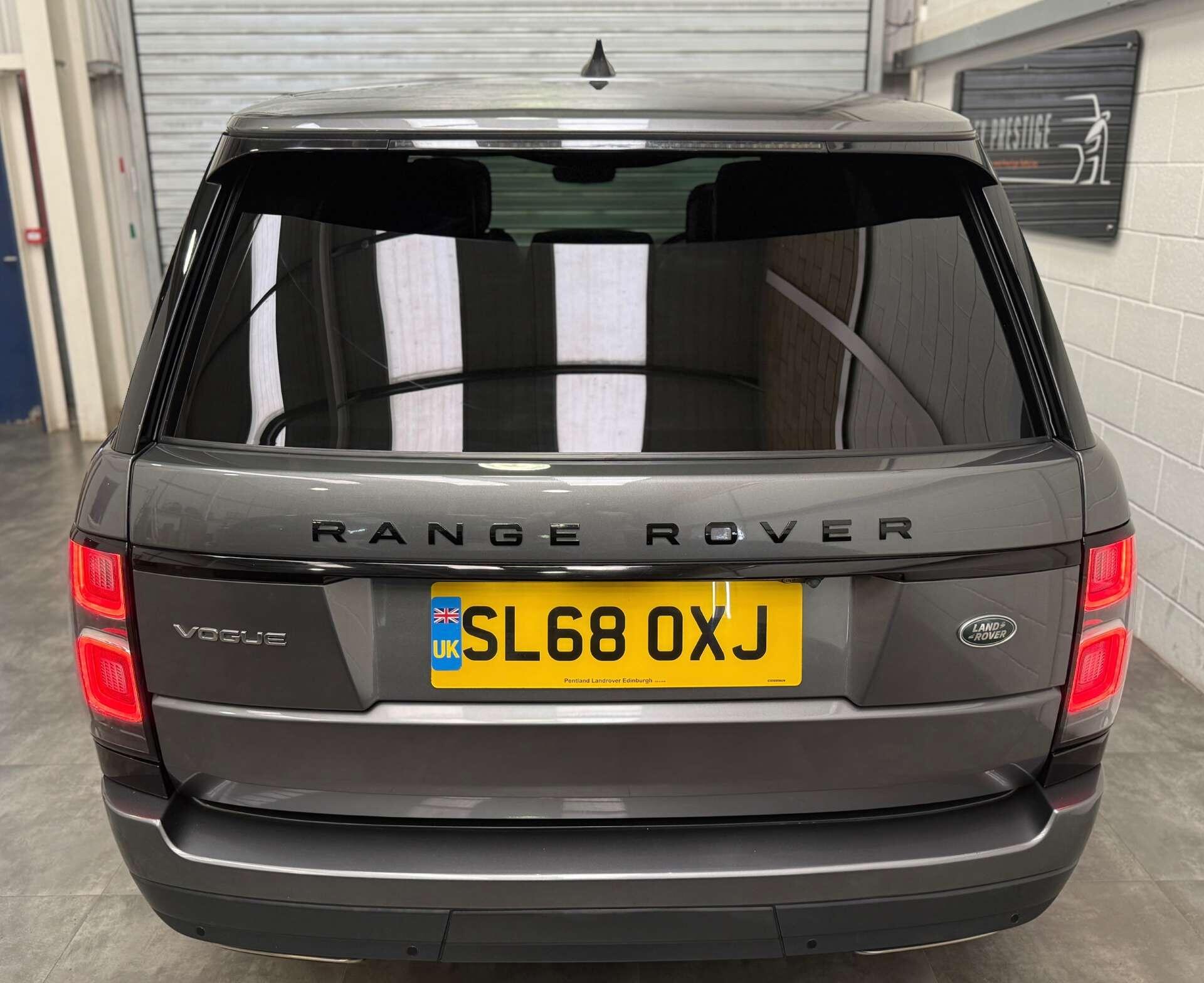 Land Rover Range Rover view 7