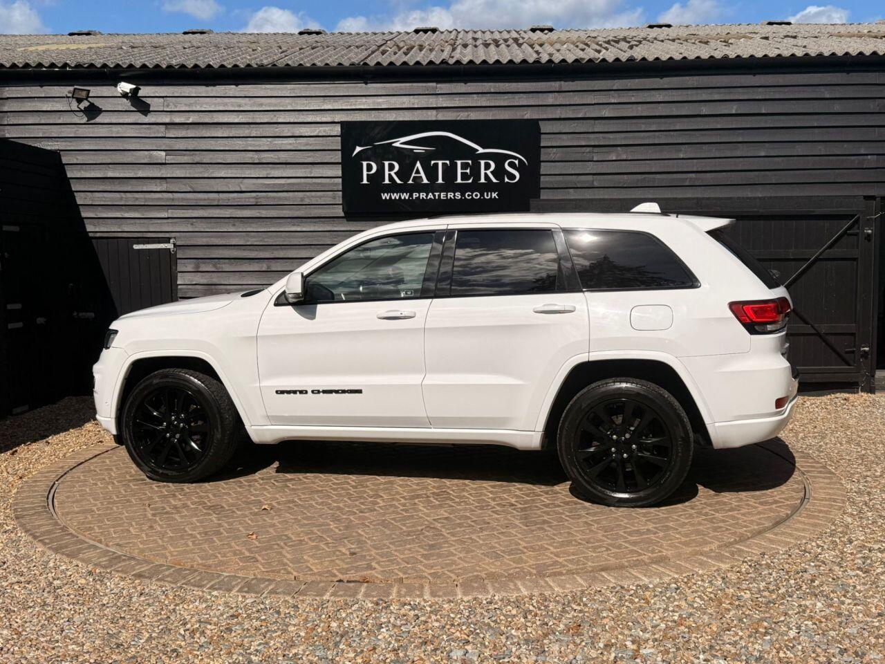 Jeep Grand Cherokee view 16