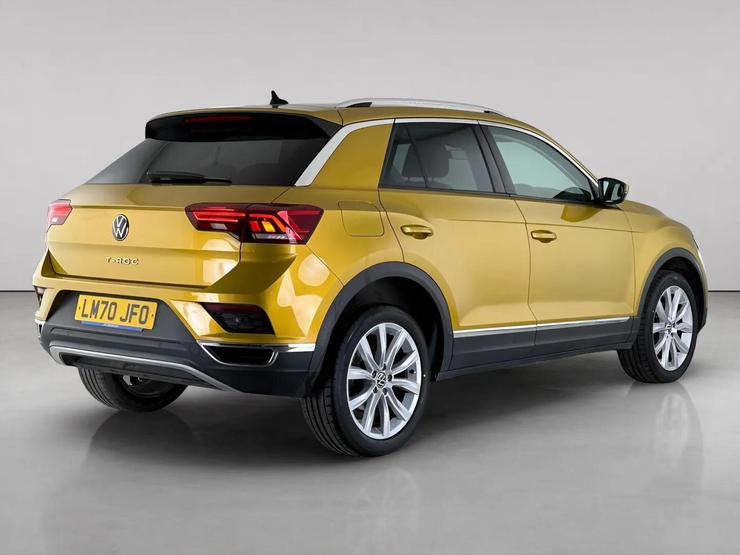 Volkswagen T-Roc view 4