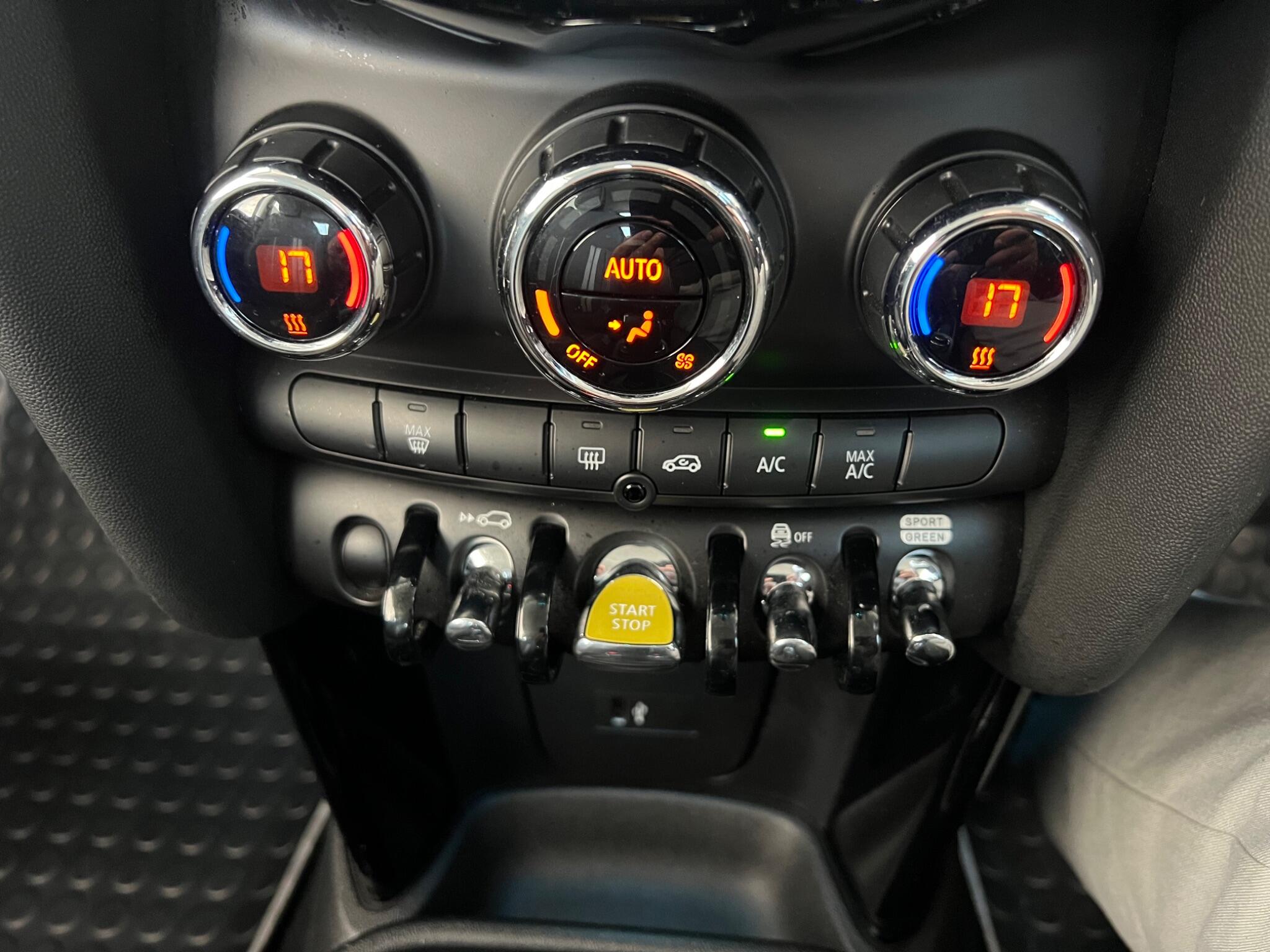 Mini Electric Hatch view 11
