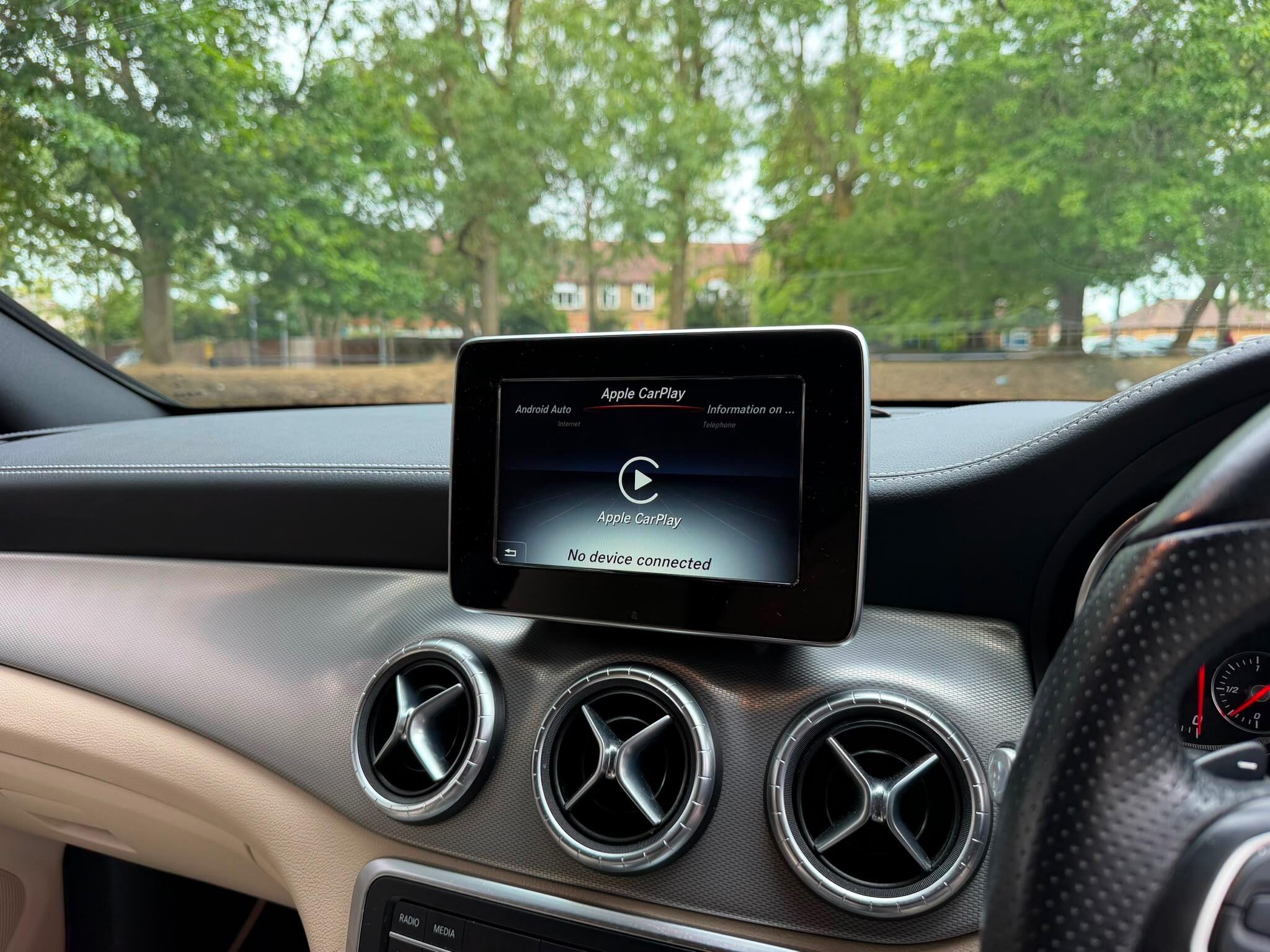 Mercedes-Benz CLA view 21