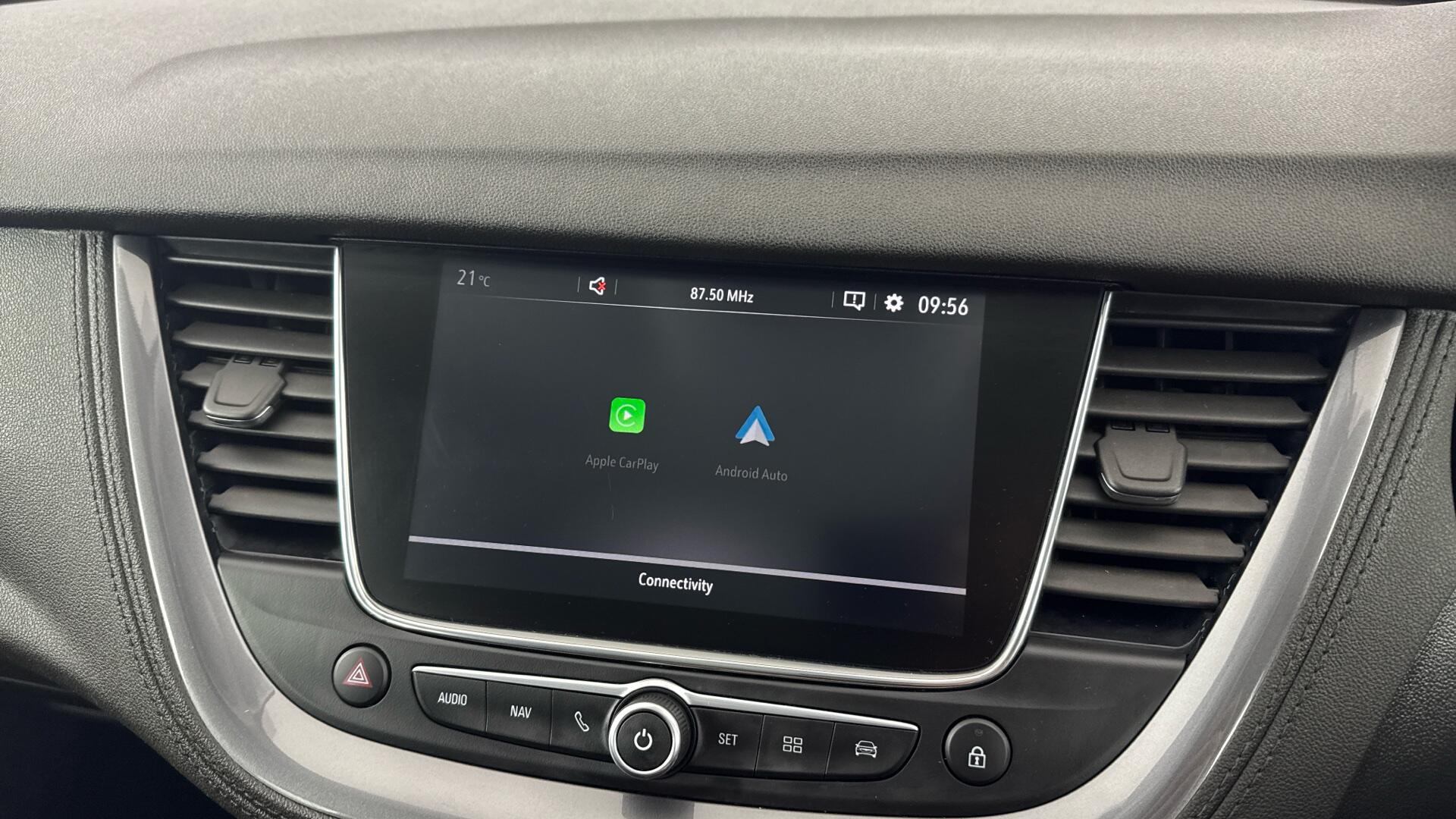 Vauxhall Grandland X view 43