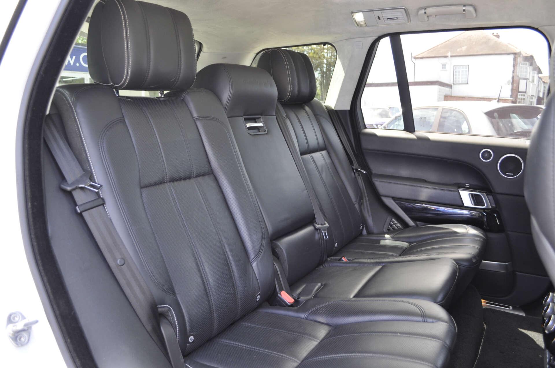 Land Rover Range Rover view 9