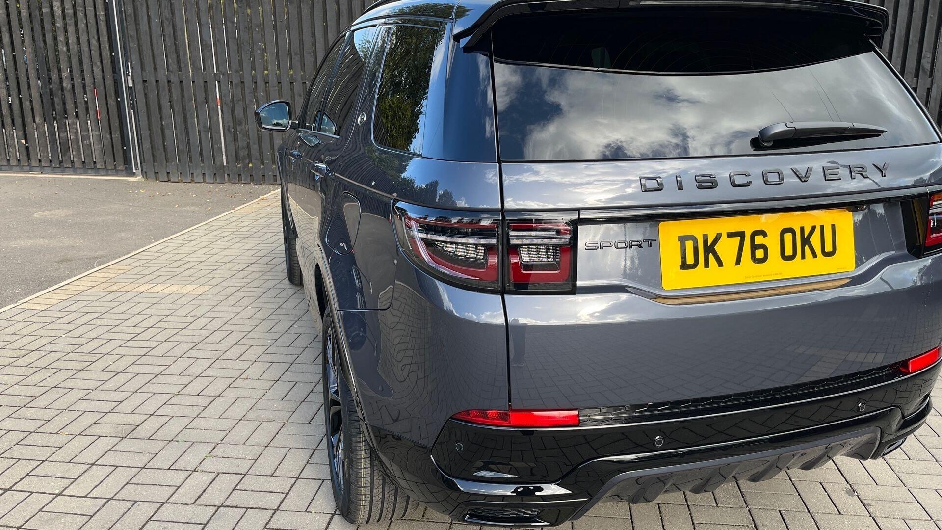 Land Rover Discovery Sport view 27
