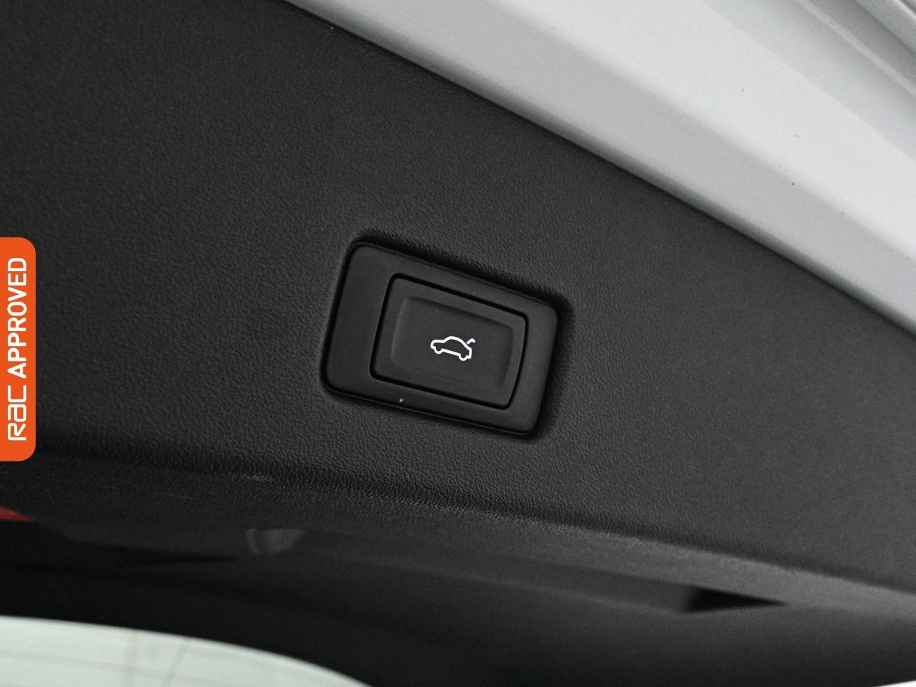 Audi Q4 E-Tron view 14