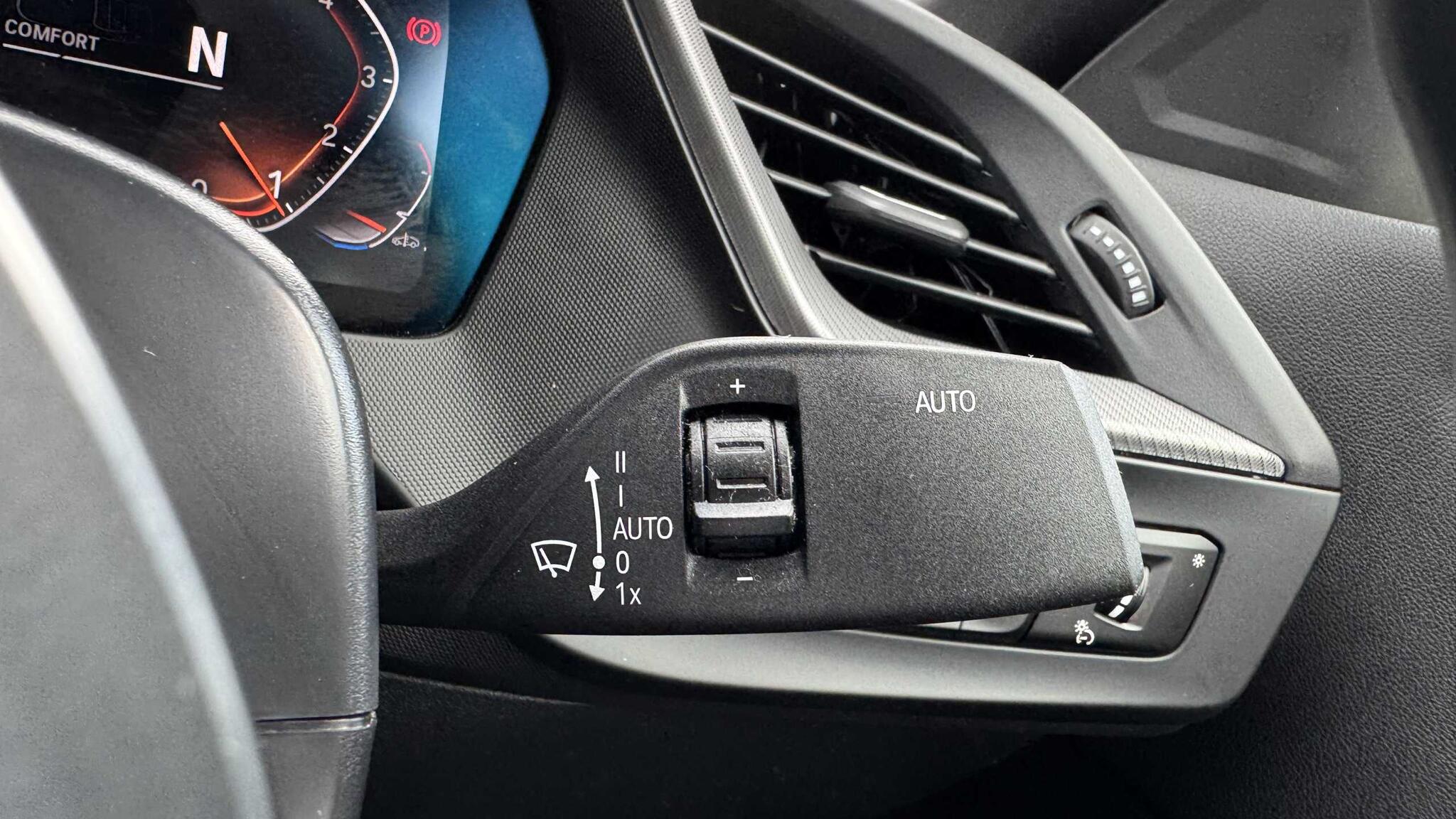 BMW 2 Series view 27