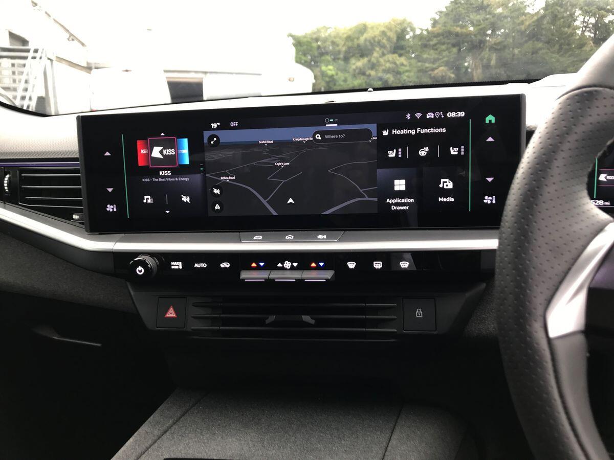 Vauxhall Grandland view 13