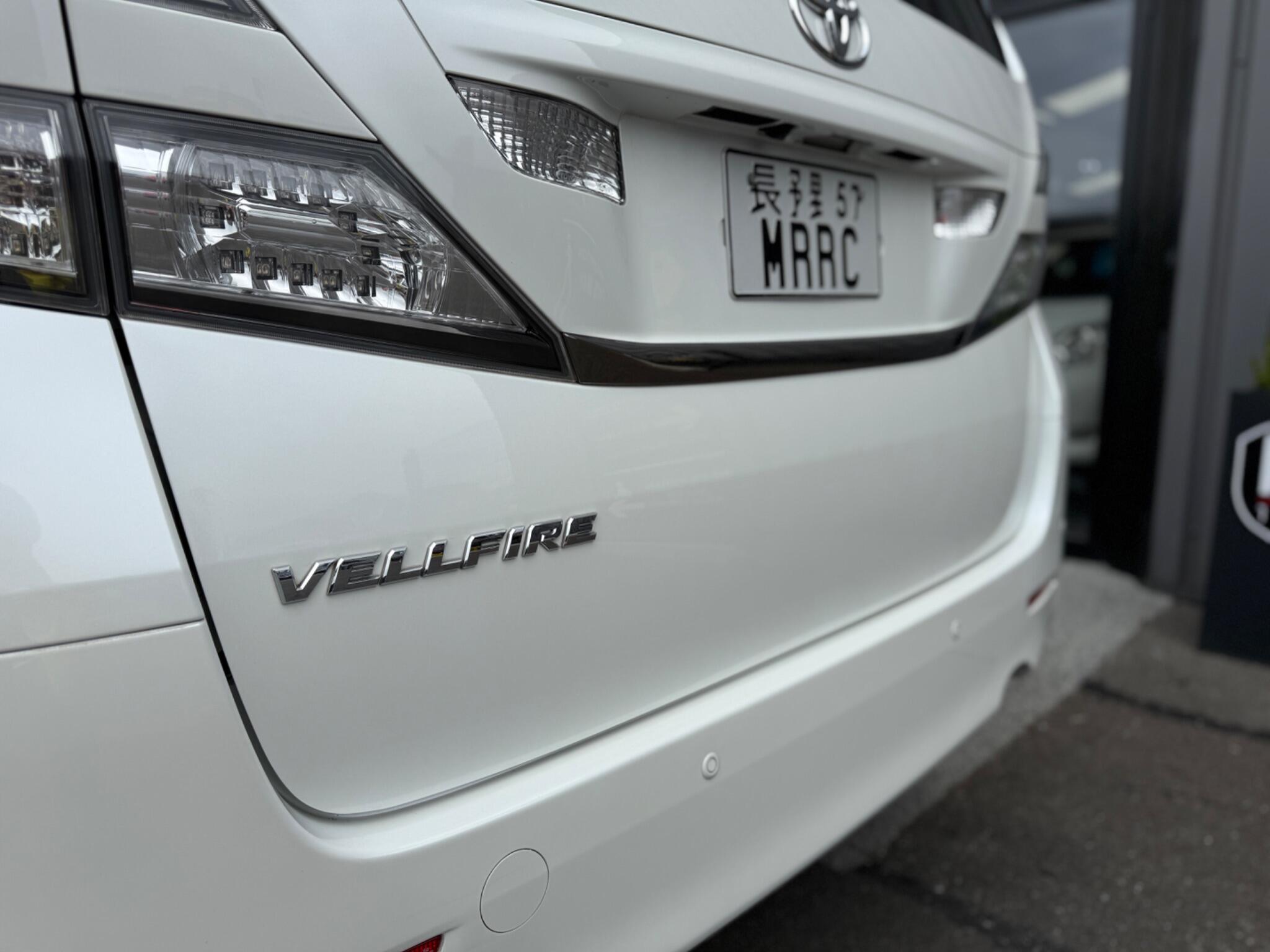 Toyota Vellfire view 28