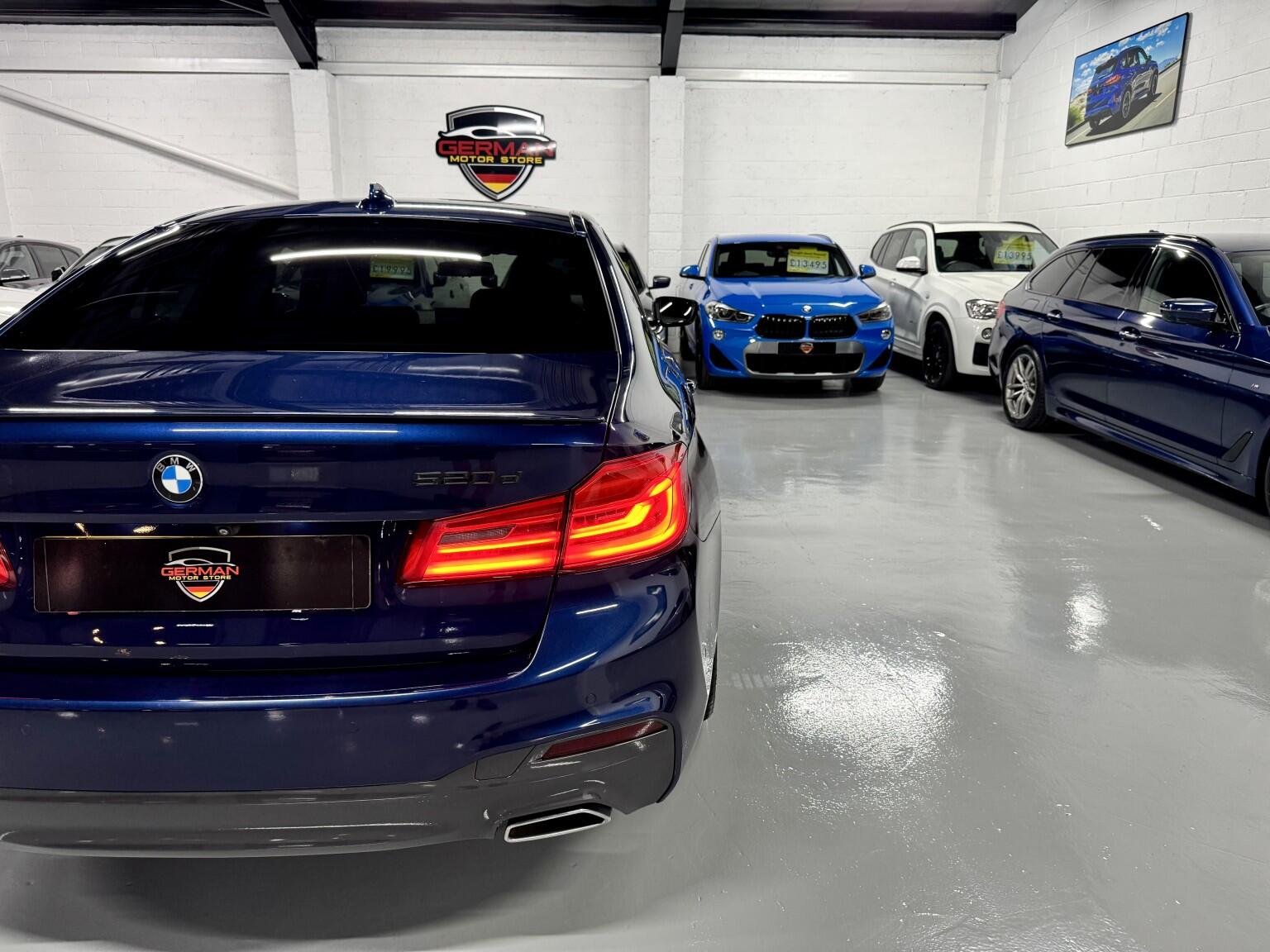 BMW 5 Series view 29