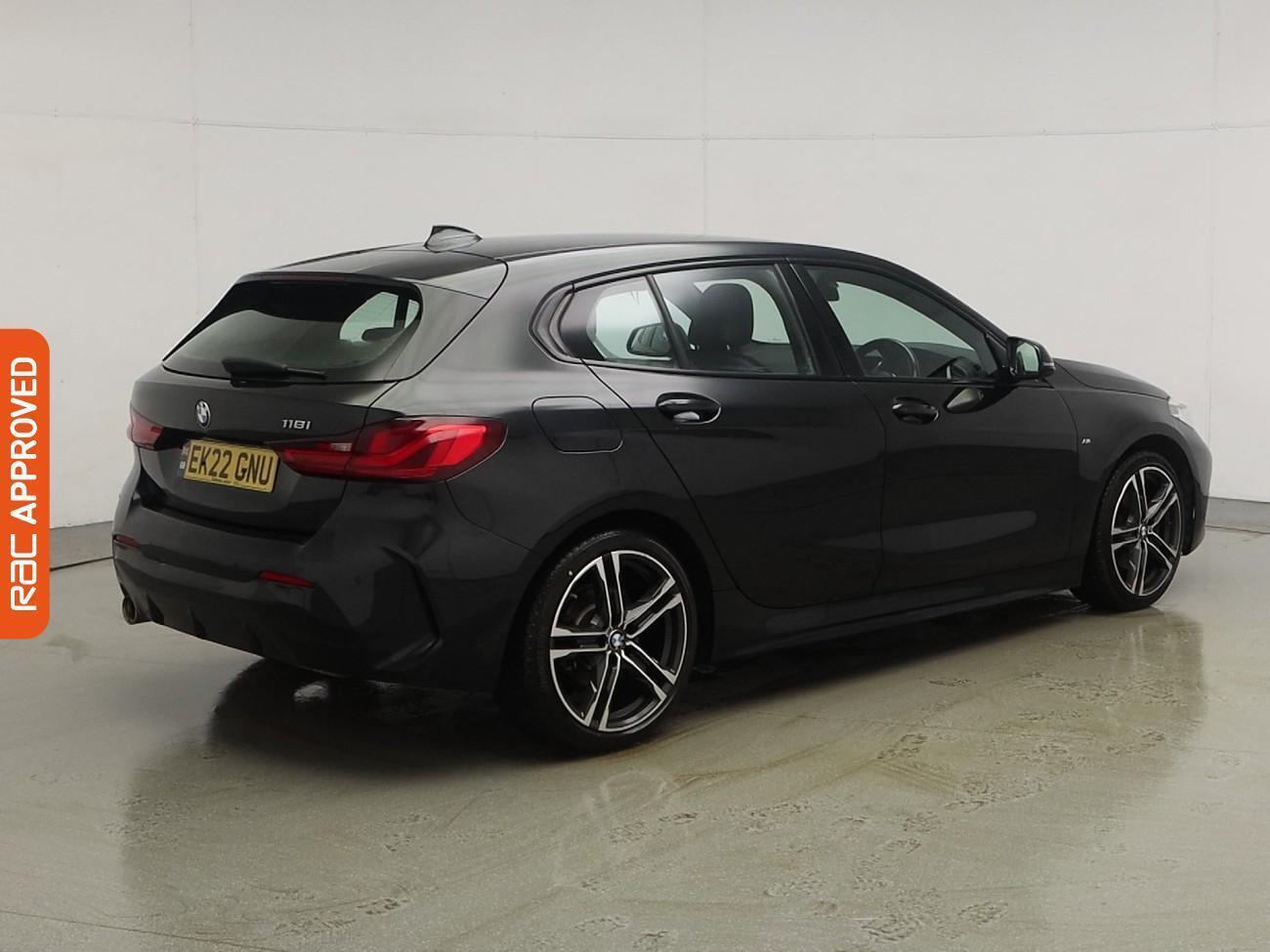 BMW 1 Series view 29