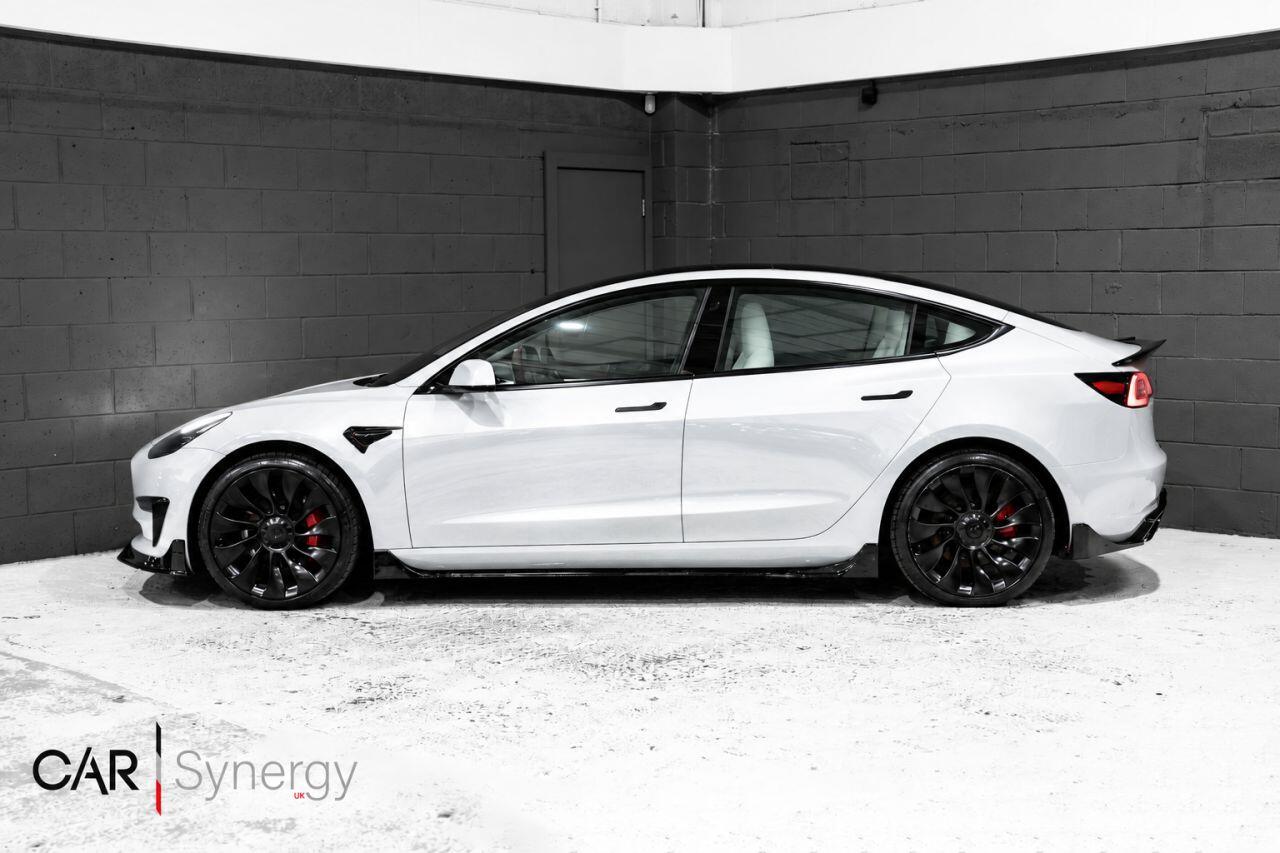 Tesla Model 3 view 4
