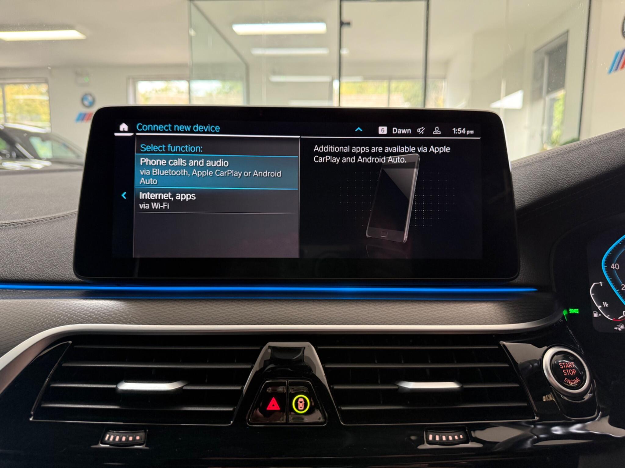 BMW 5 Series view 19