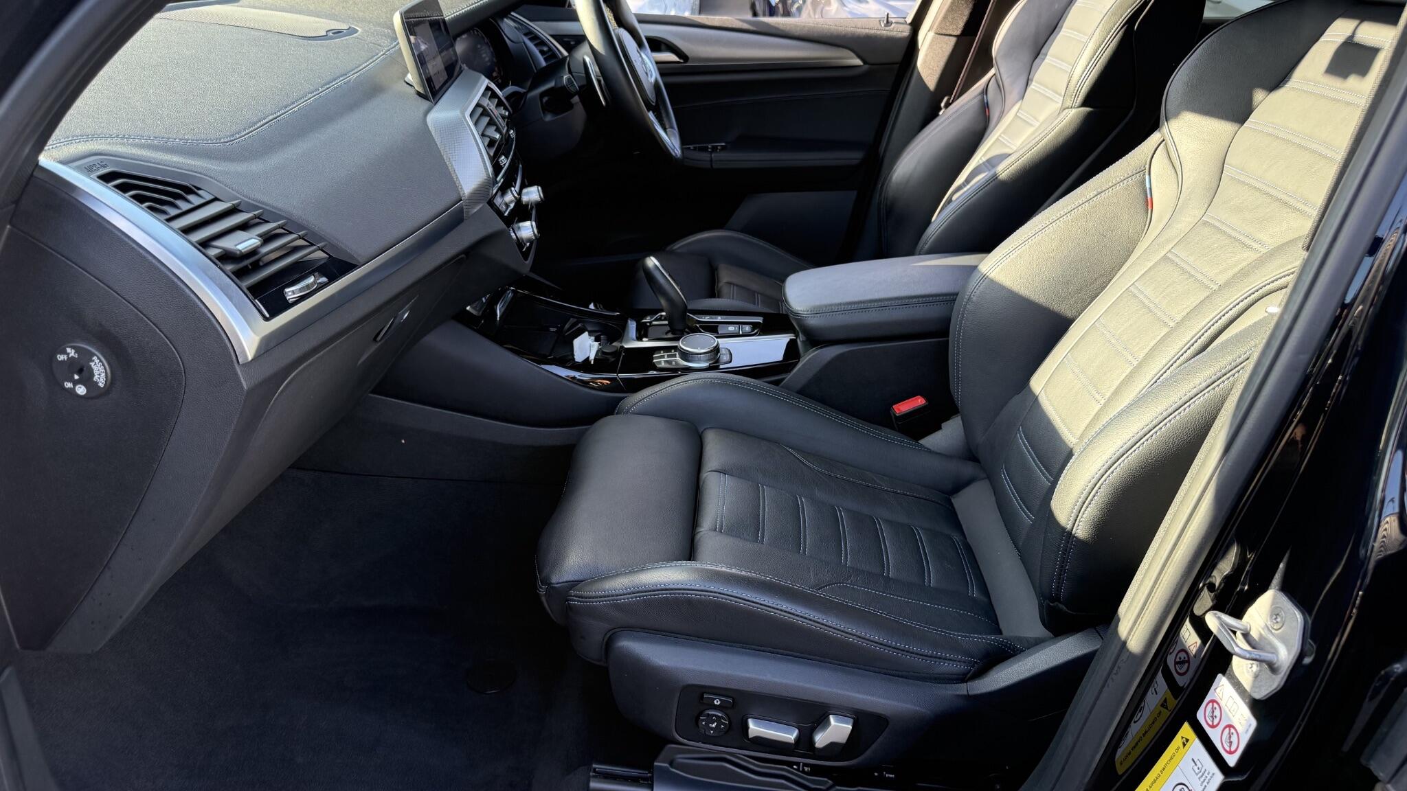 BMW X3 view 40
