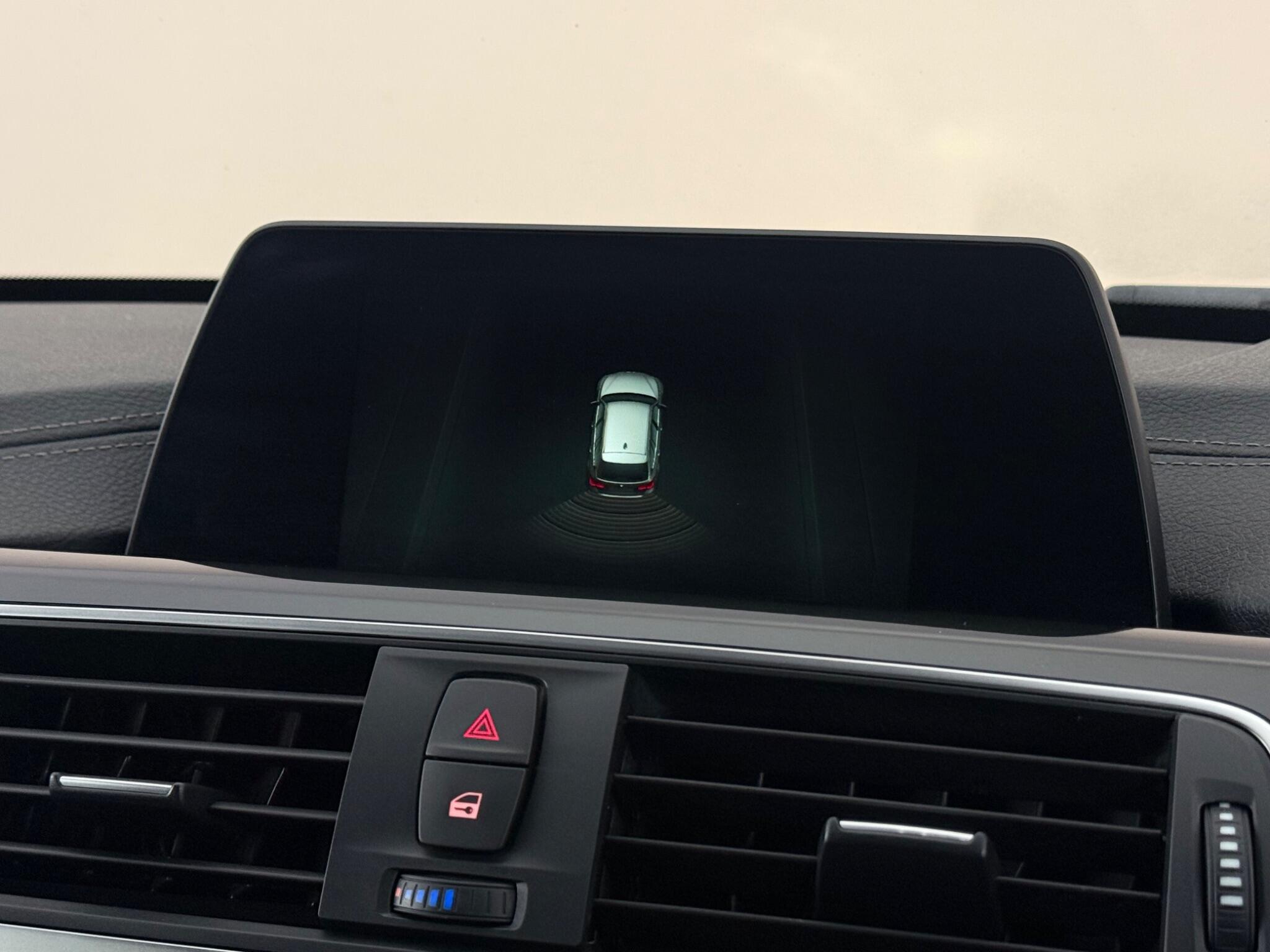 BMW 3 Series view 33
