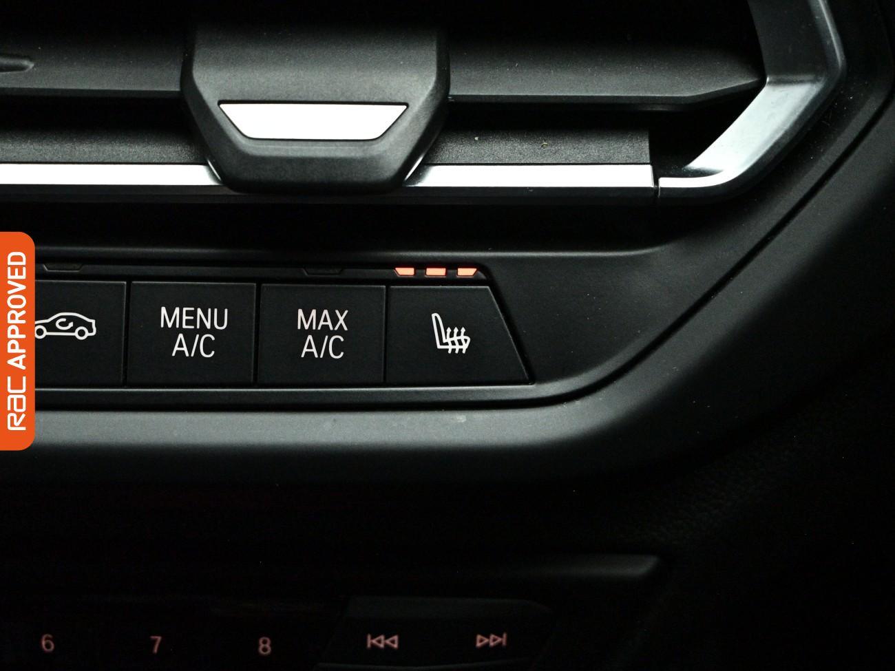 BMW 1 Series view 18