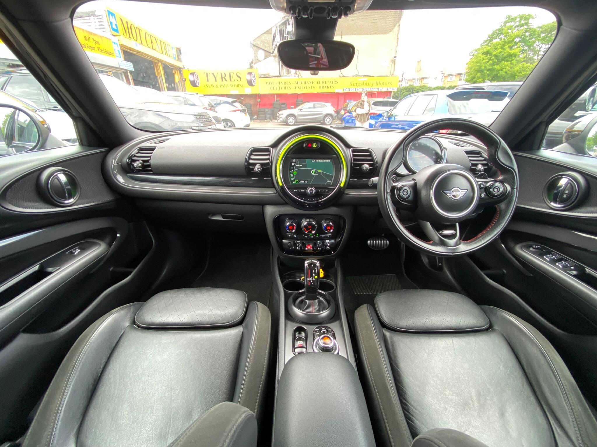 Mini Clubman view 2