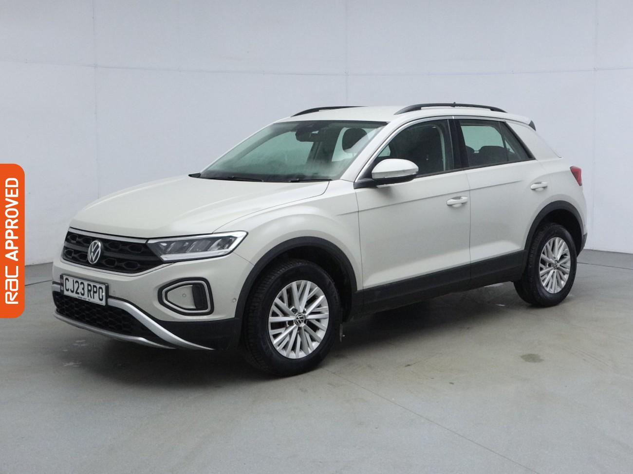 Volkswagen T-Roc view 26
