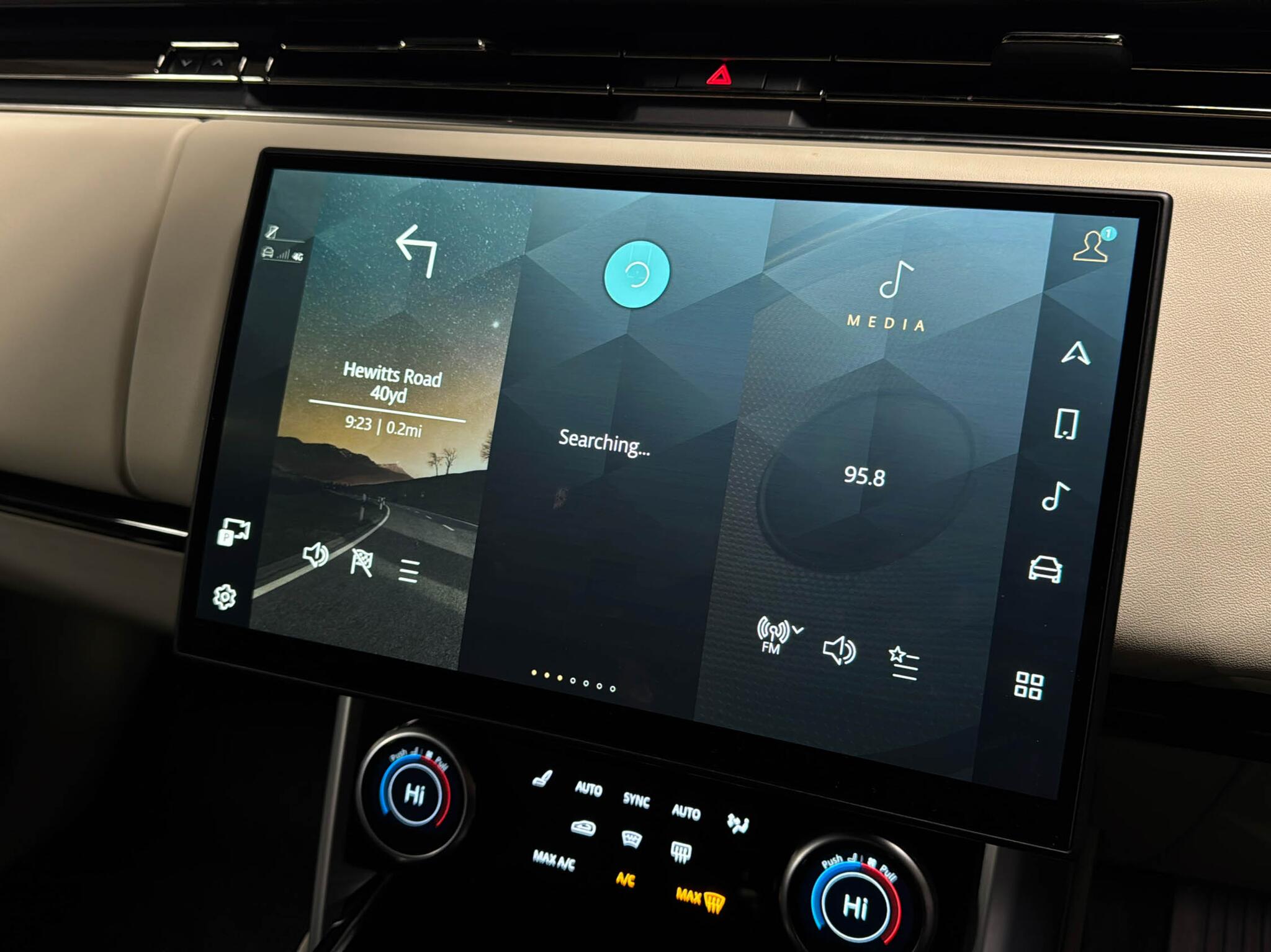 Land Rover Range Rover view 36