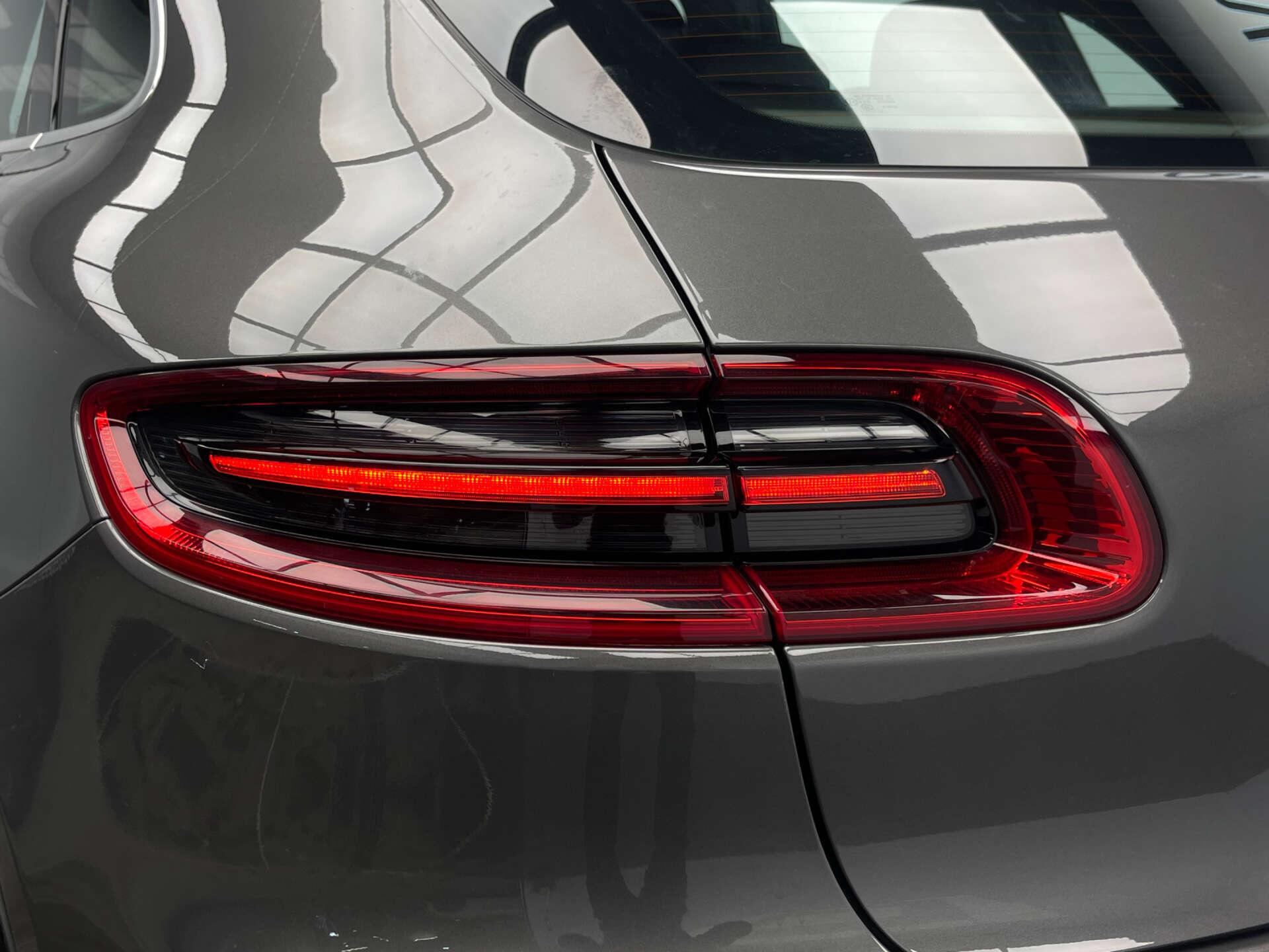 Porsche Macan view 32