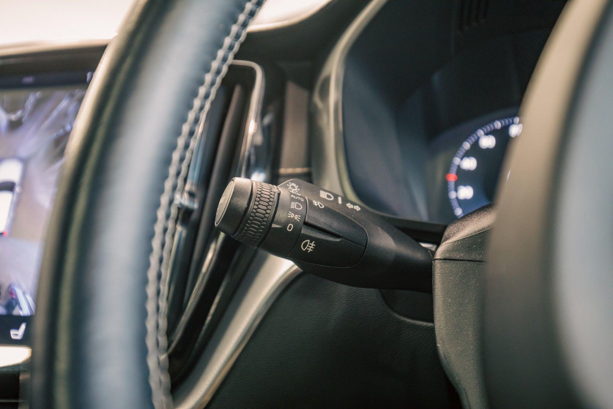 Volvo XC60 view 14