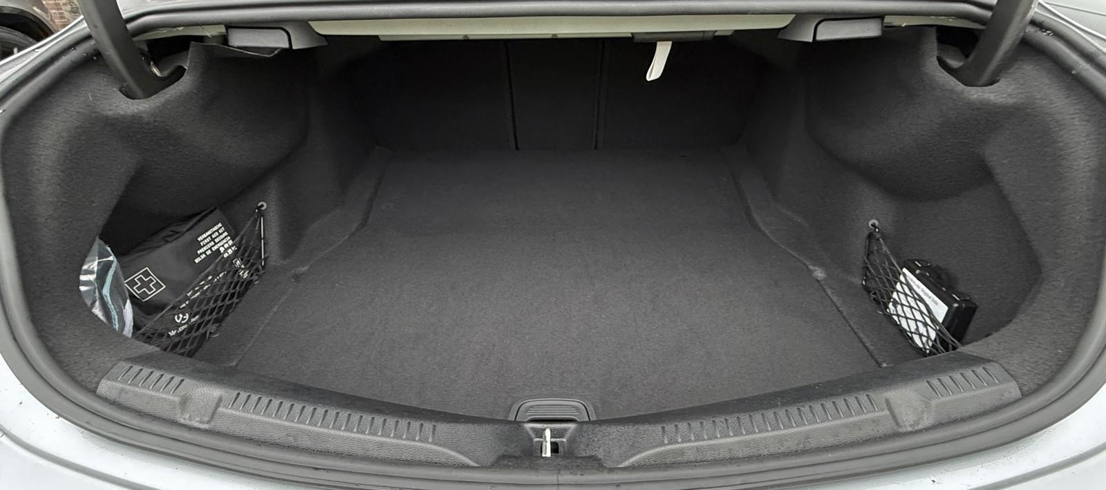 Mercedes-Benz E-Class view 75