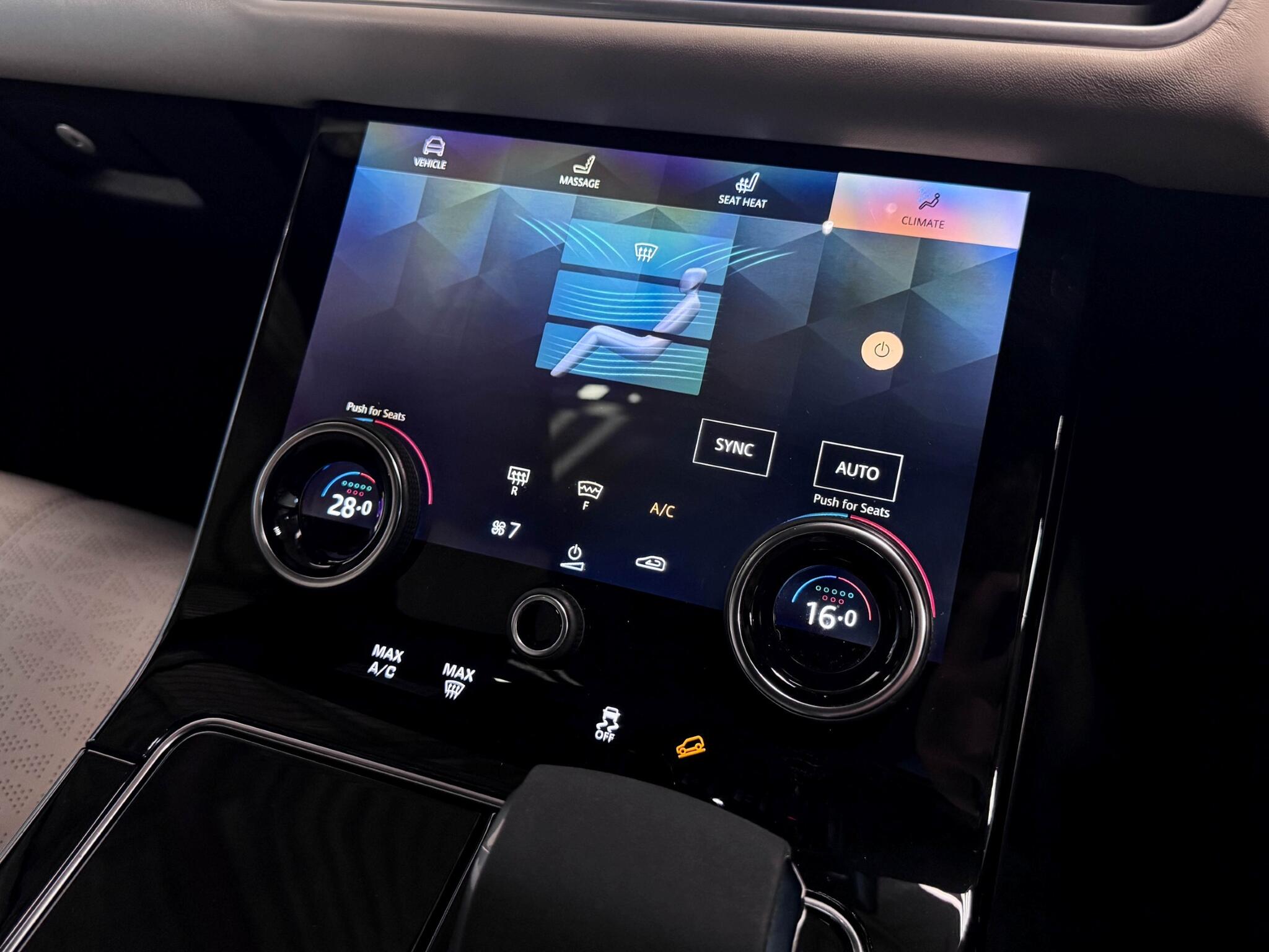 Land Rover Range Rover Velar view 30