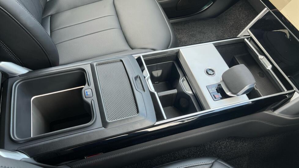 Land Rover Range Rover view 27