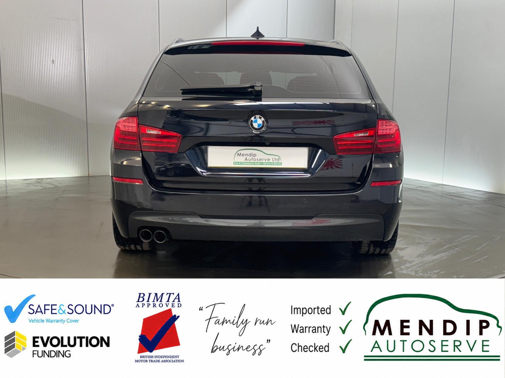 BMW 5 Series view 18
