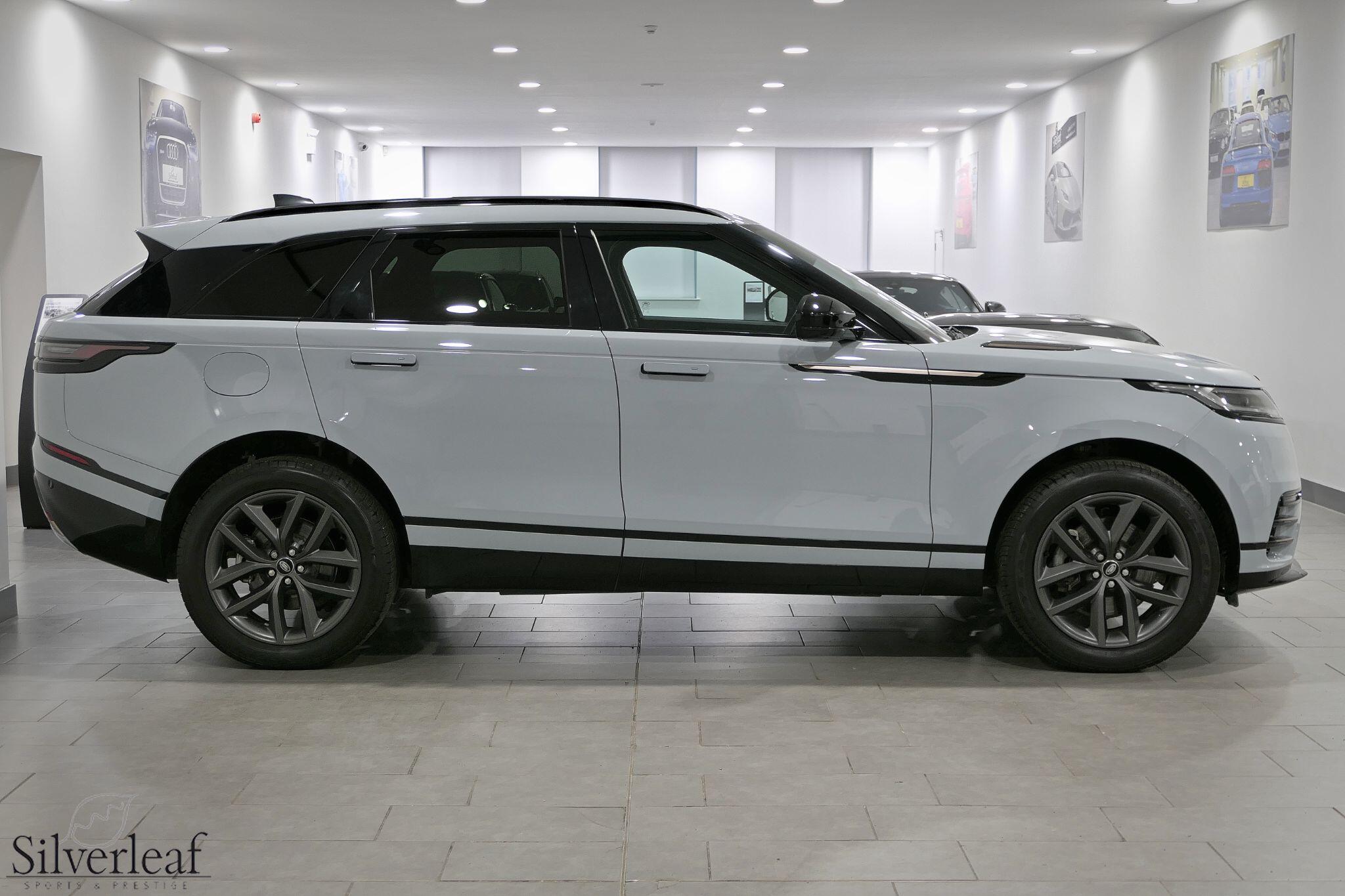 Land Rover Range Rover Velar view 3
