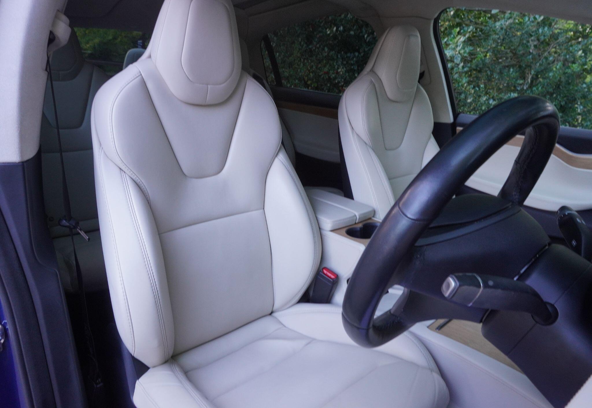 Tesla Model X view 20