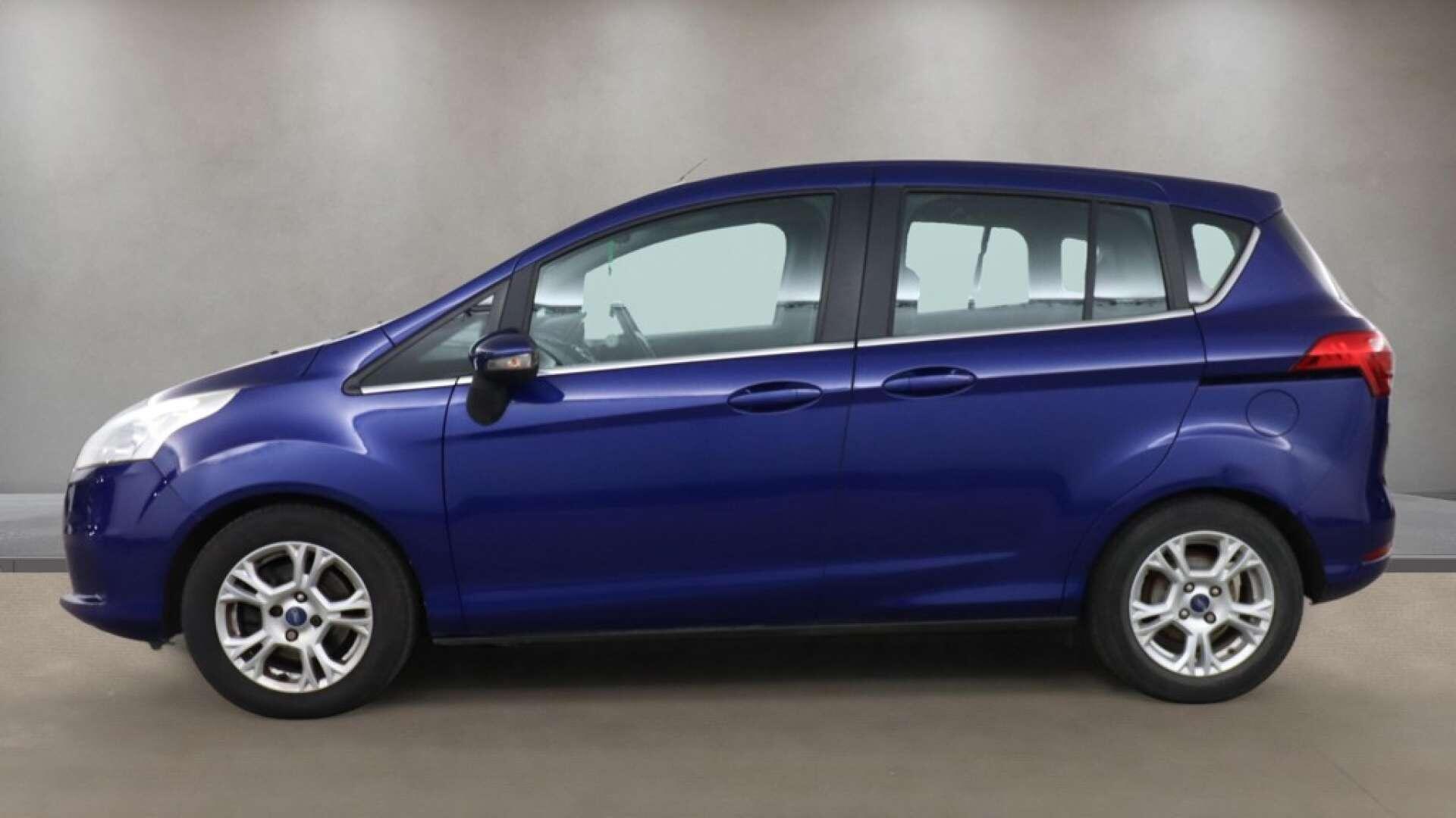 Ford B-Max view 11