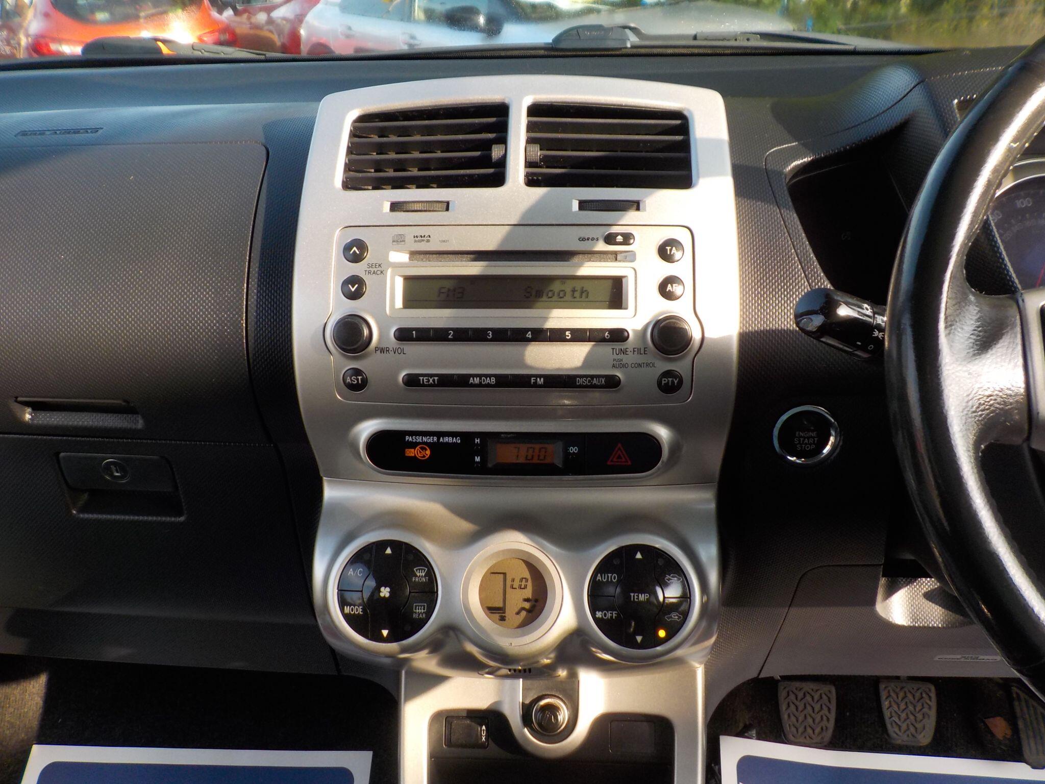 Toyota Urban Cruiser 1.33 Dual VVT-i Euro 4 (s/s) 5dr