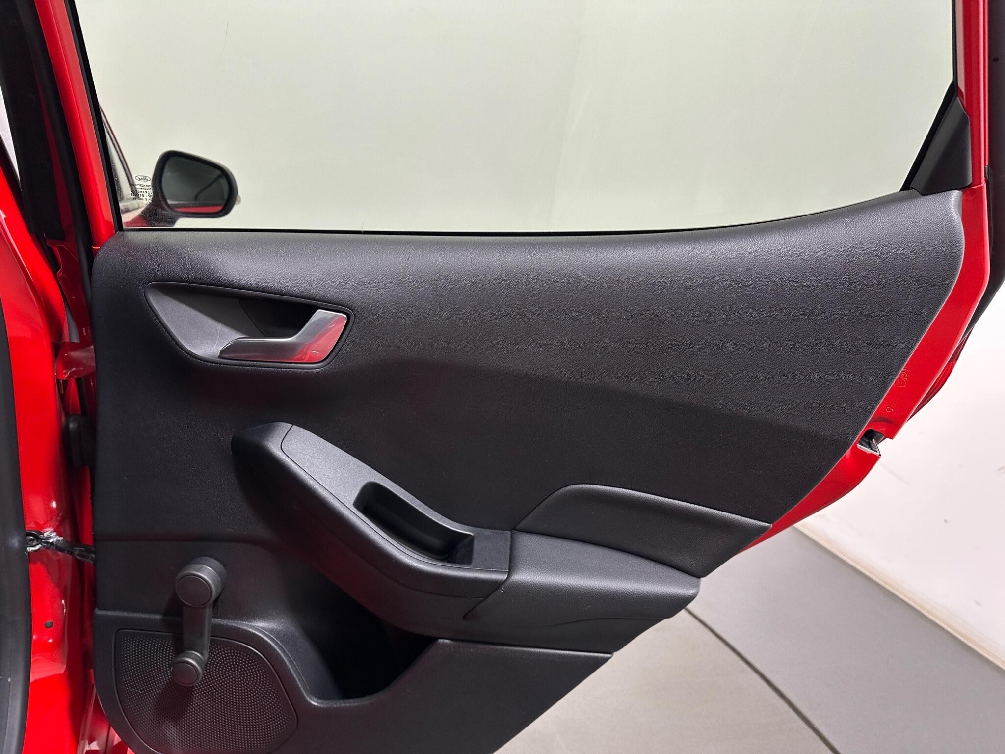 Ford Fiesta view 42